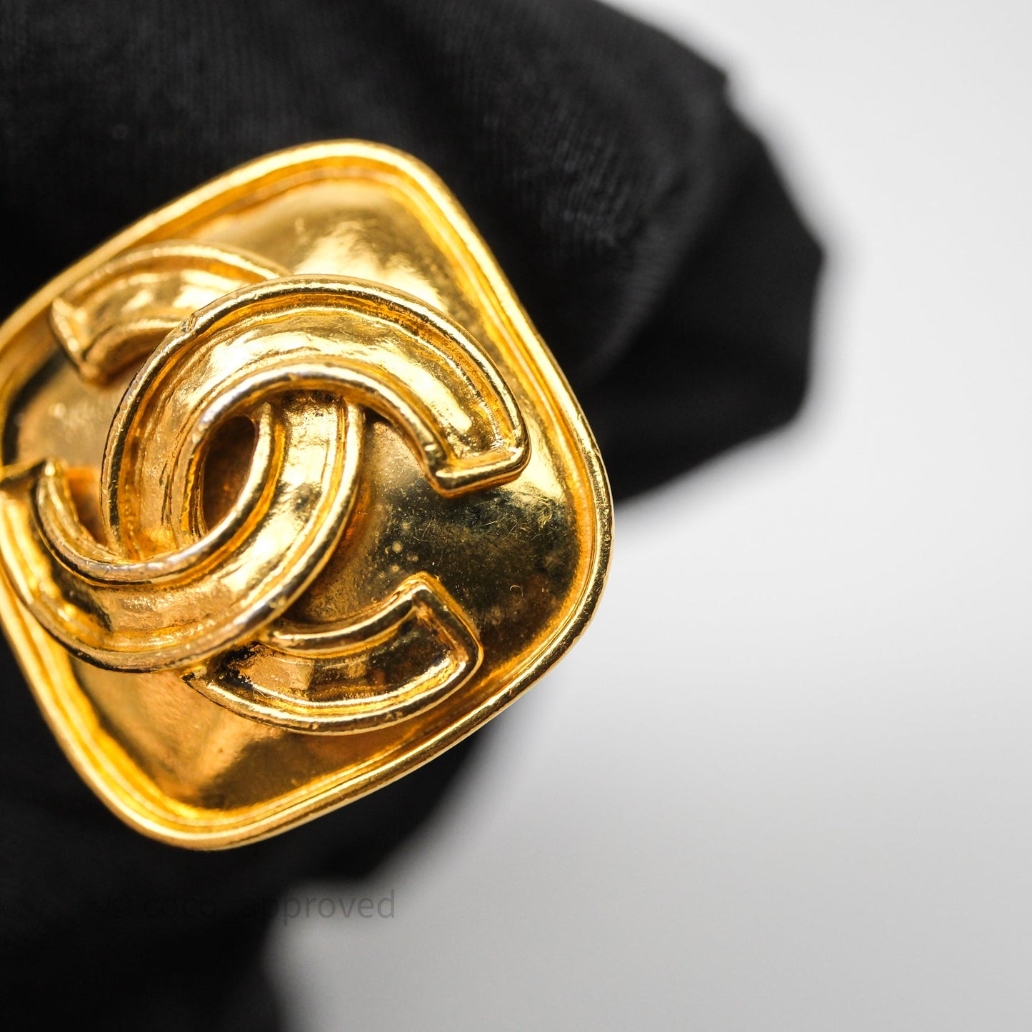 Chanel Square Ear Clip Gold Tone 94P