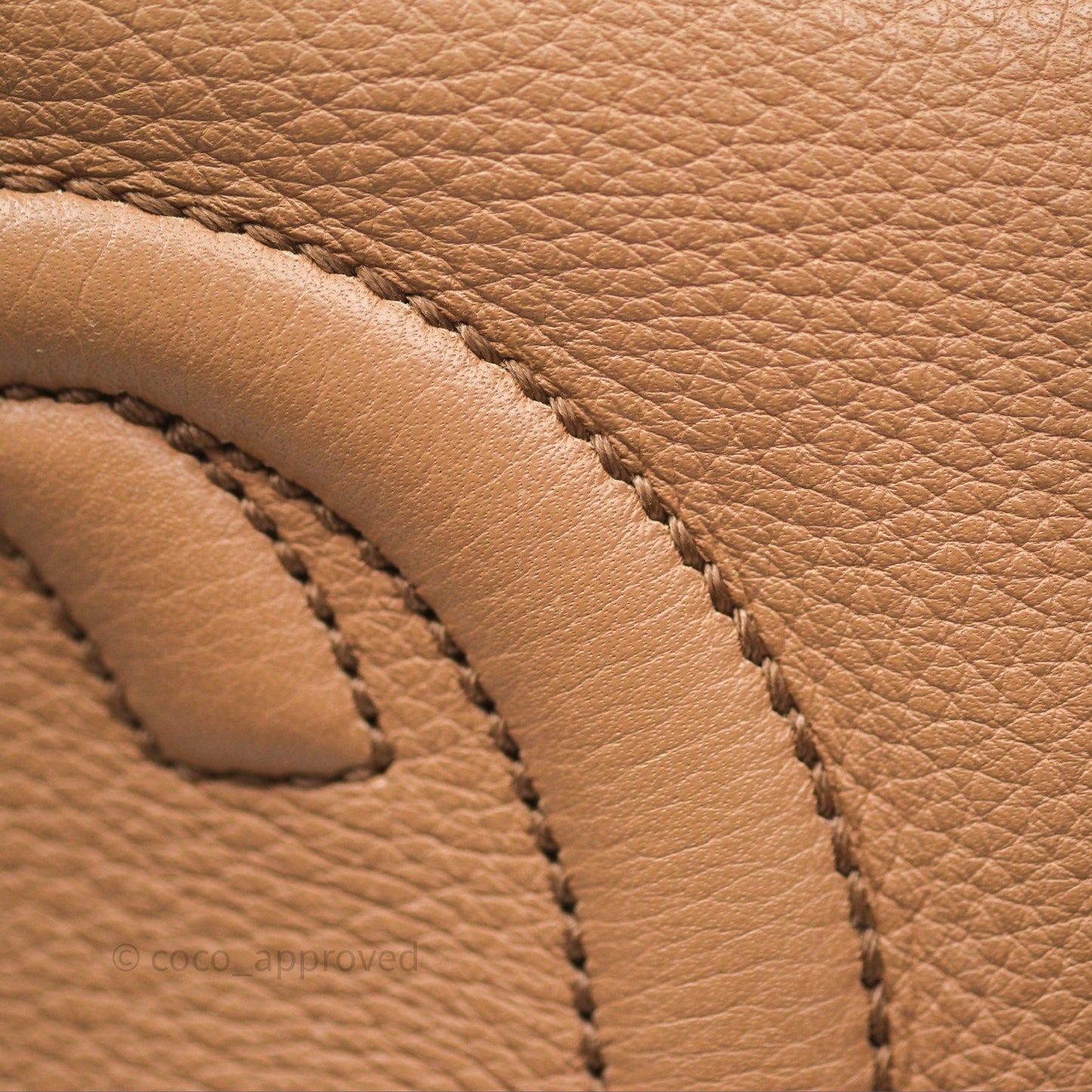 Gucci Small Soho Disco Bag Calfskin Beige
