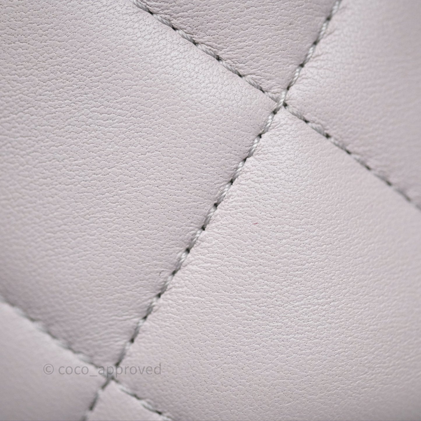 Chanel Trendy CC Vanity Case Lilac Lambskin Gold Hardware