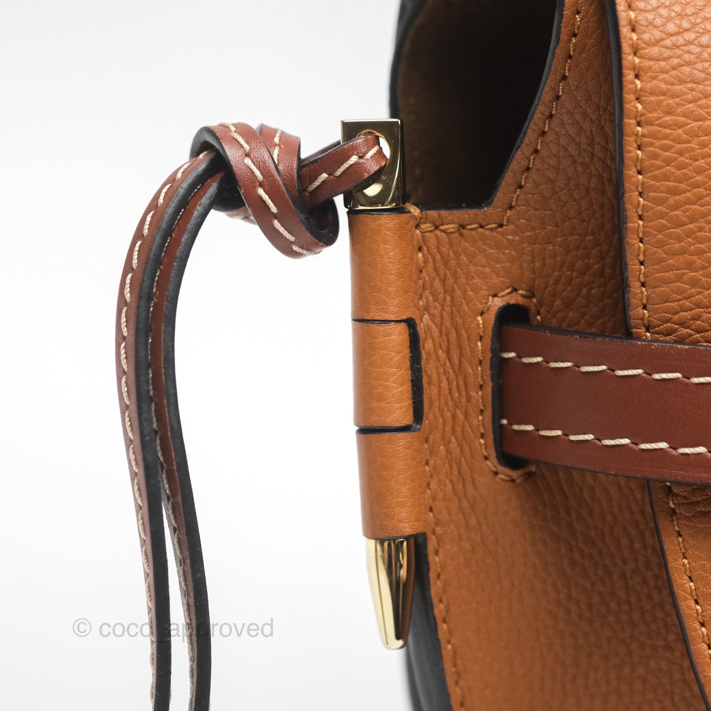 Loewe Small Gate Bag Grained Calfskin in Tan