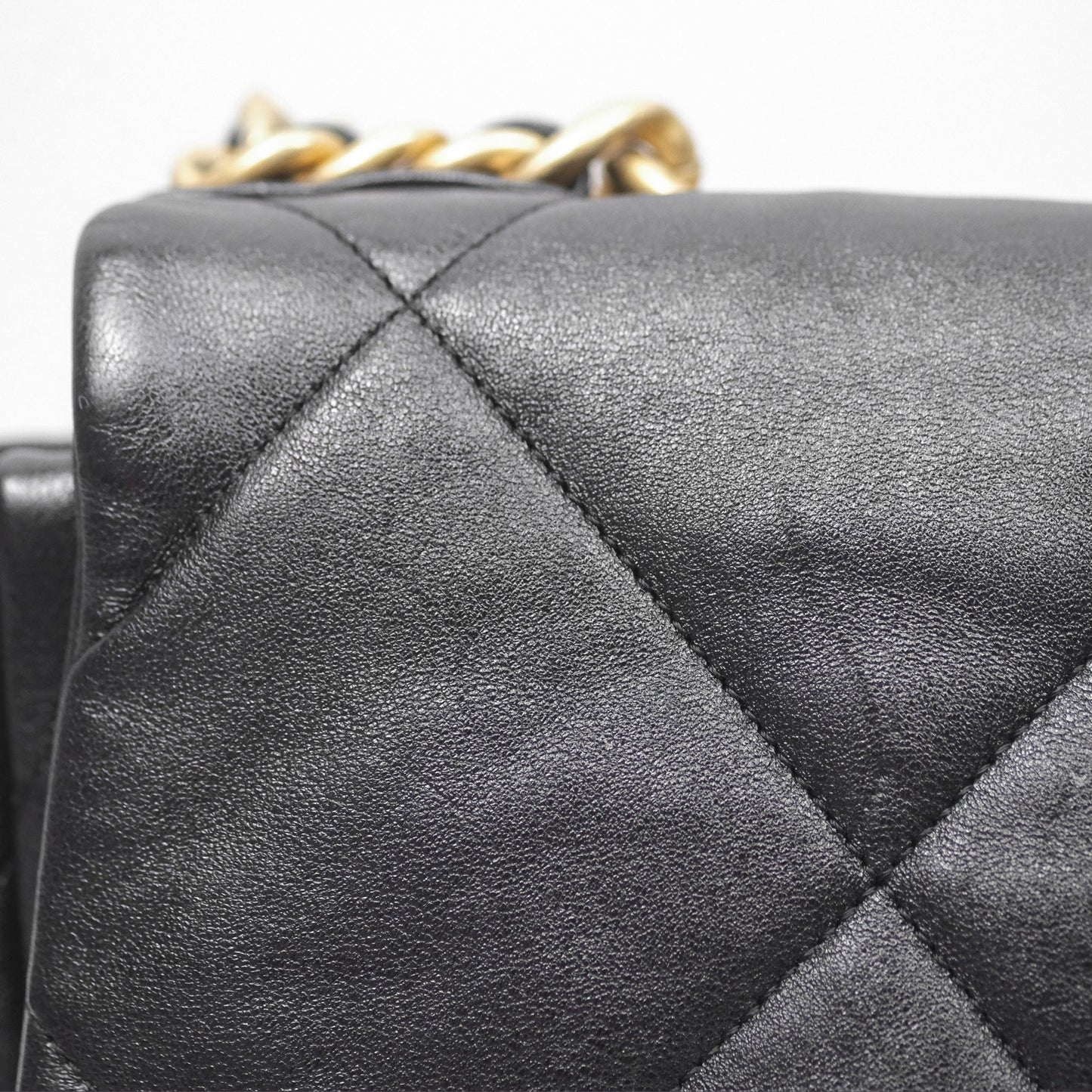 Chanel 19 Medium Black Goatskin Mixed Hardware
