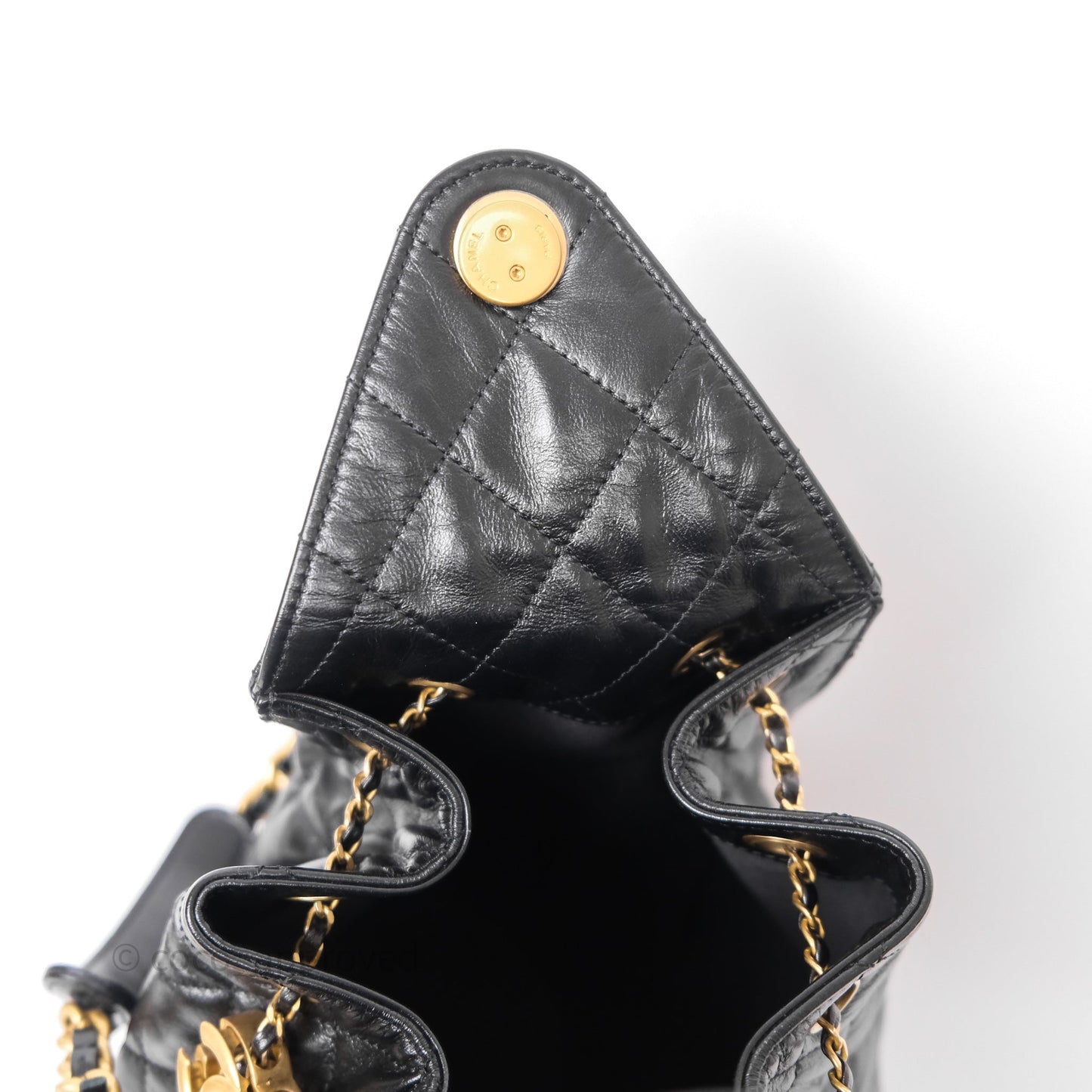 Chanel 25 Medium Black Crumpled Calfskin Aged Gold Hardware