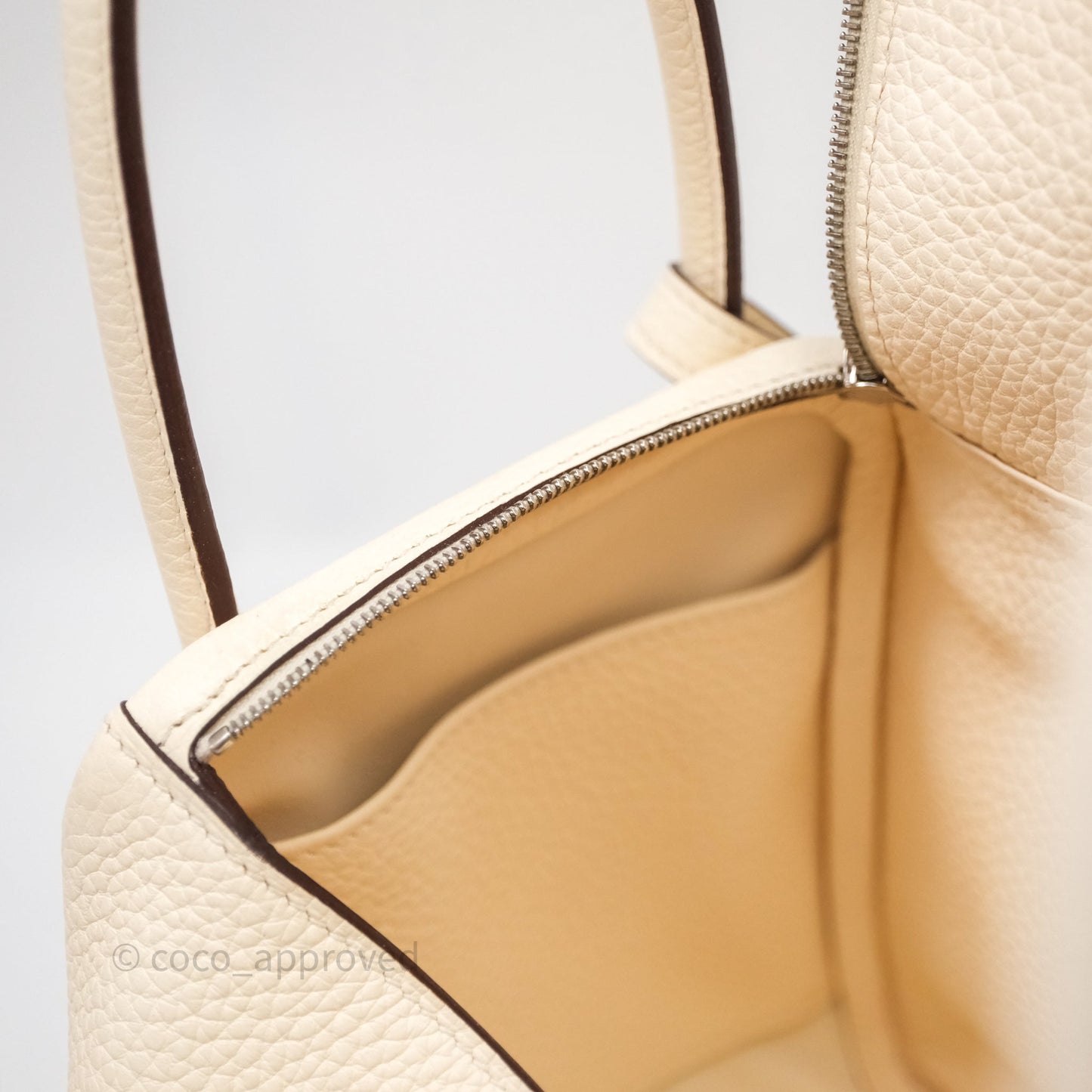 Hermès Lindy 26 Nata I2 Taurillon Clemence Palladium Hardware