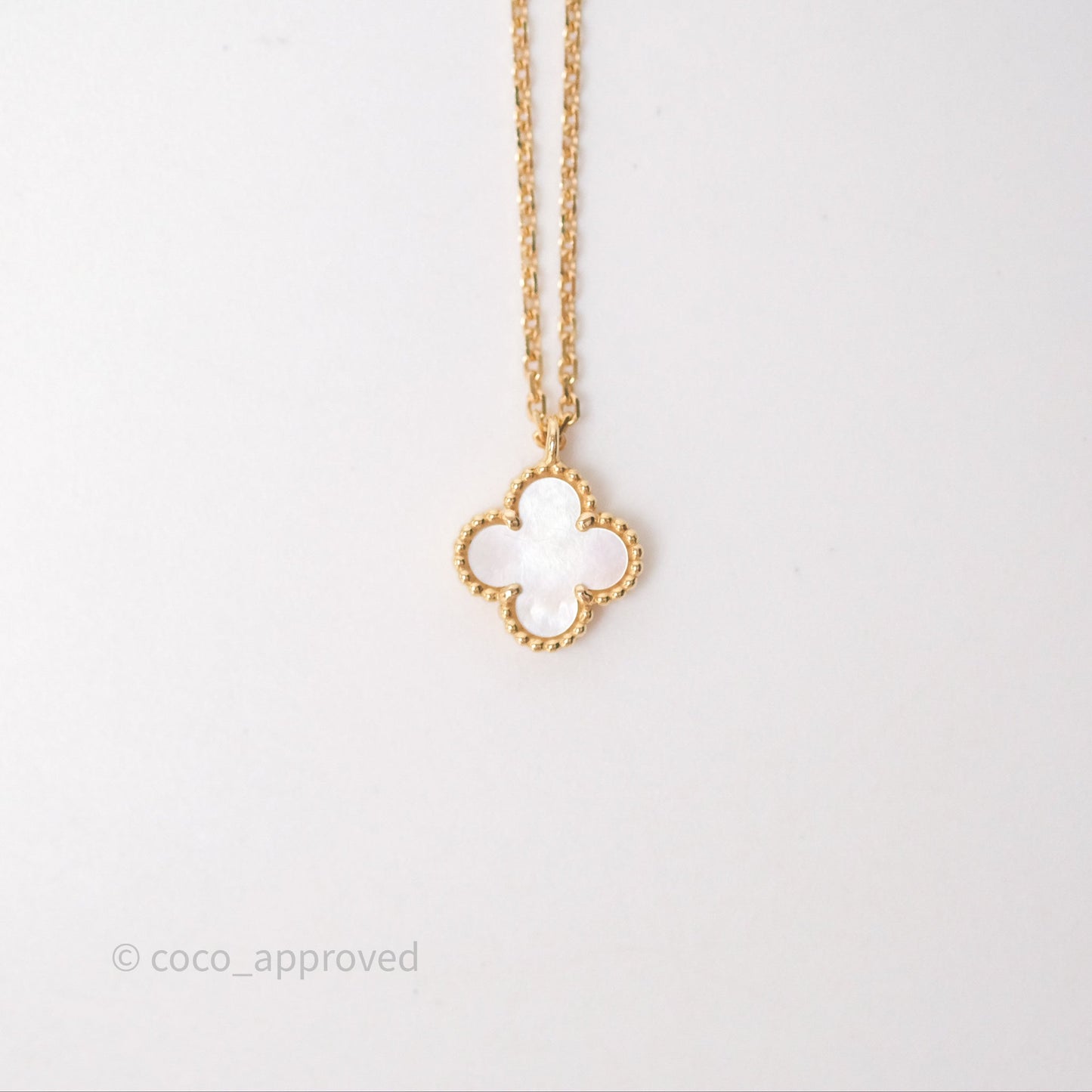 Van Cleef & Arpels Sweet Alhambra Pendant Necklace White Mother-of-pearl Yellow Gold
