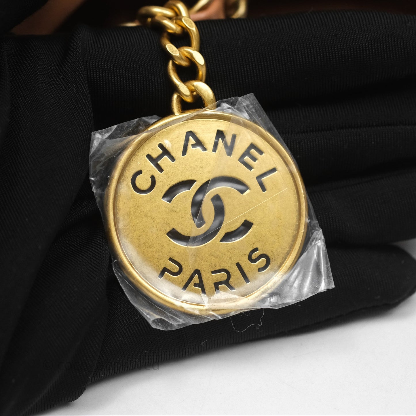 Chanel 22 Small Beige Shiny Calfskin Aged Gold Hardware