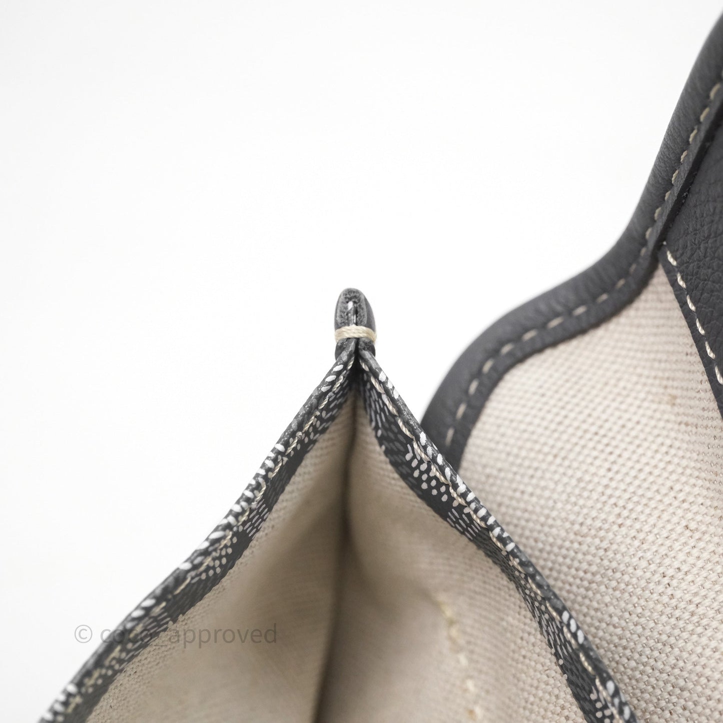 Goyard St Louis Tote PM ⁣⁣⁣⁣⁣⁣⁣⁣⁣⁣⁣⁣⁣⁣⁣⁣⁣⁣⁣⁣Grey