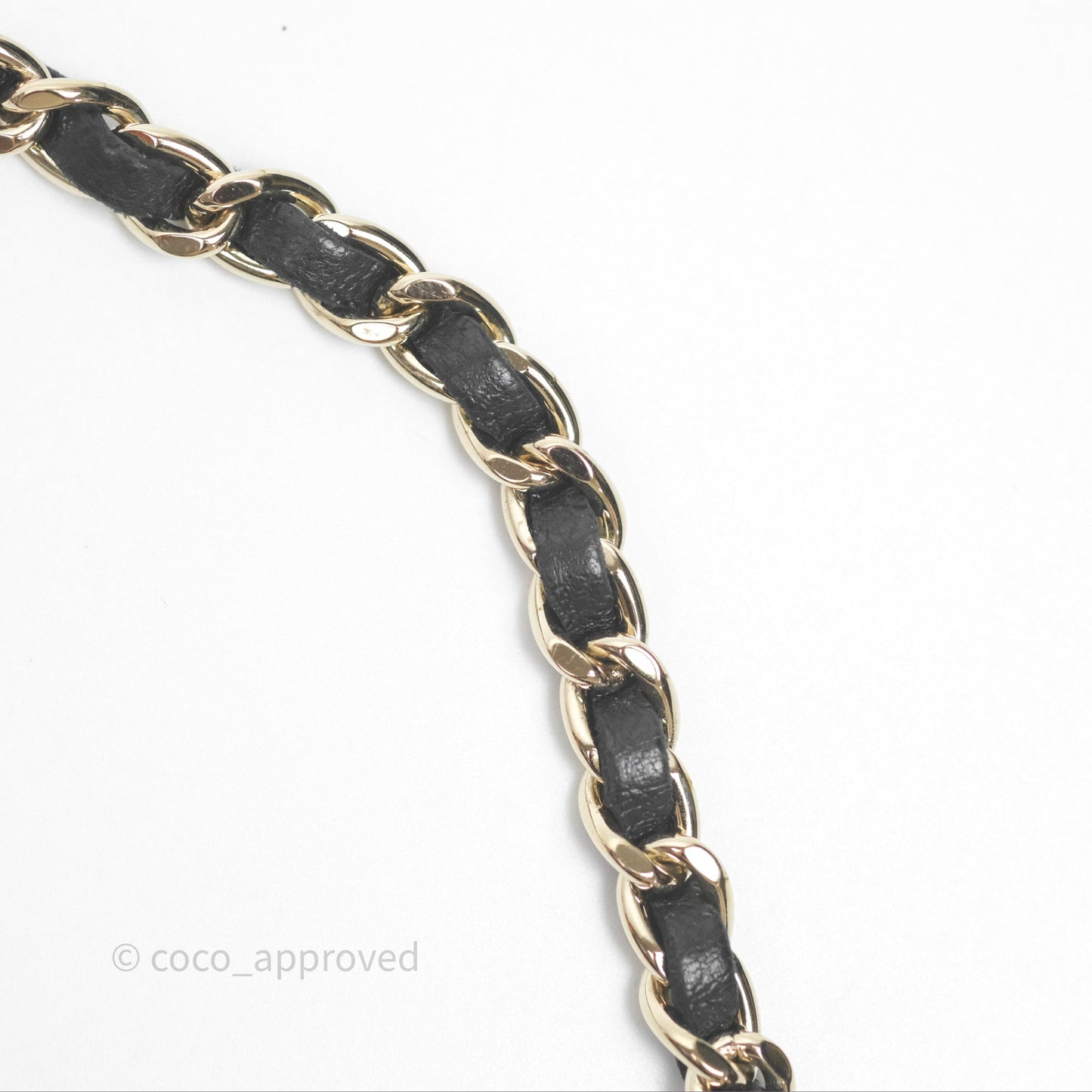 Chanel Camellia Pochette Clutch Black Lambskin Gold Hardware