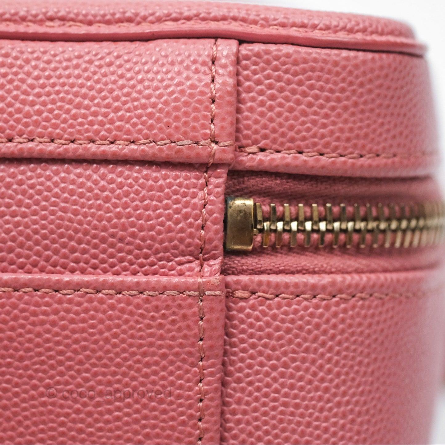 Chanel Quilted Small CC Filigree Vanity Case Pink Caviar Gold Hardware