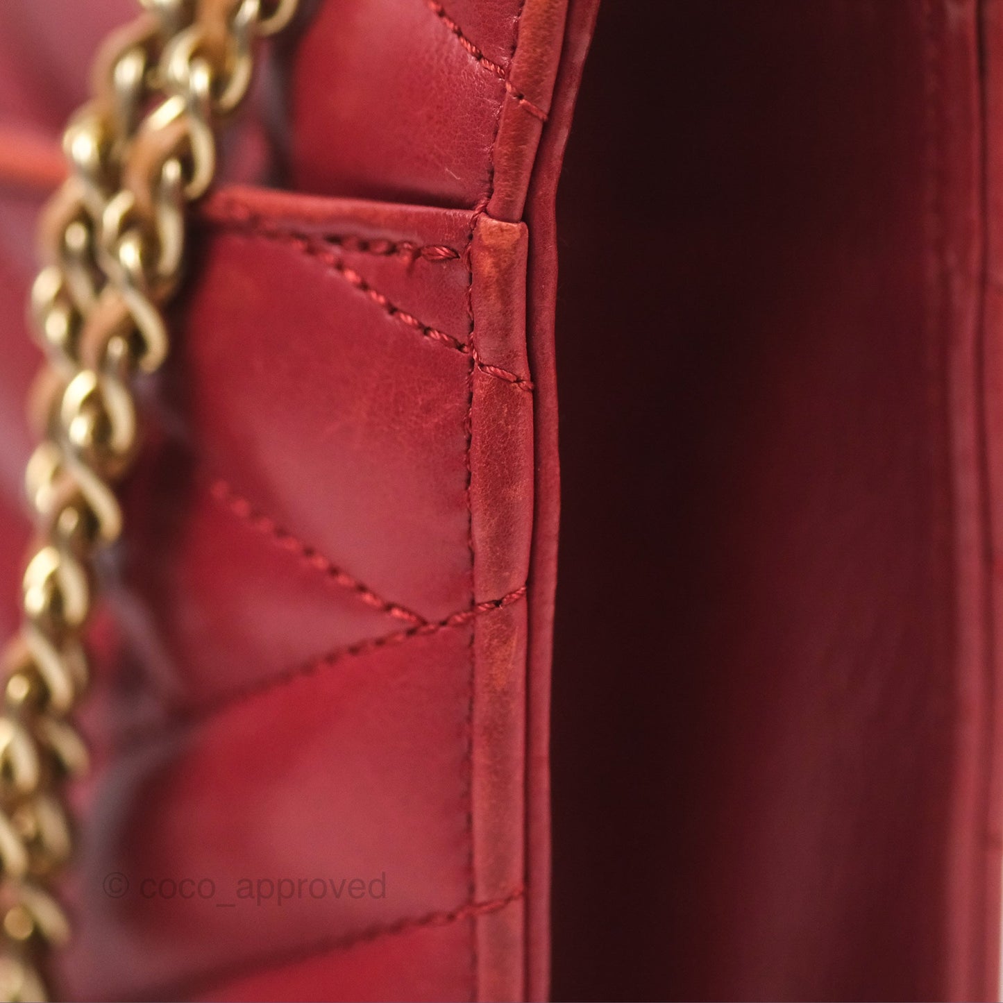 Chanel Chevron Shoulder Bag Red Calfskin Aged Gold Hardware
