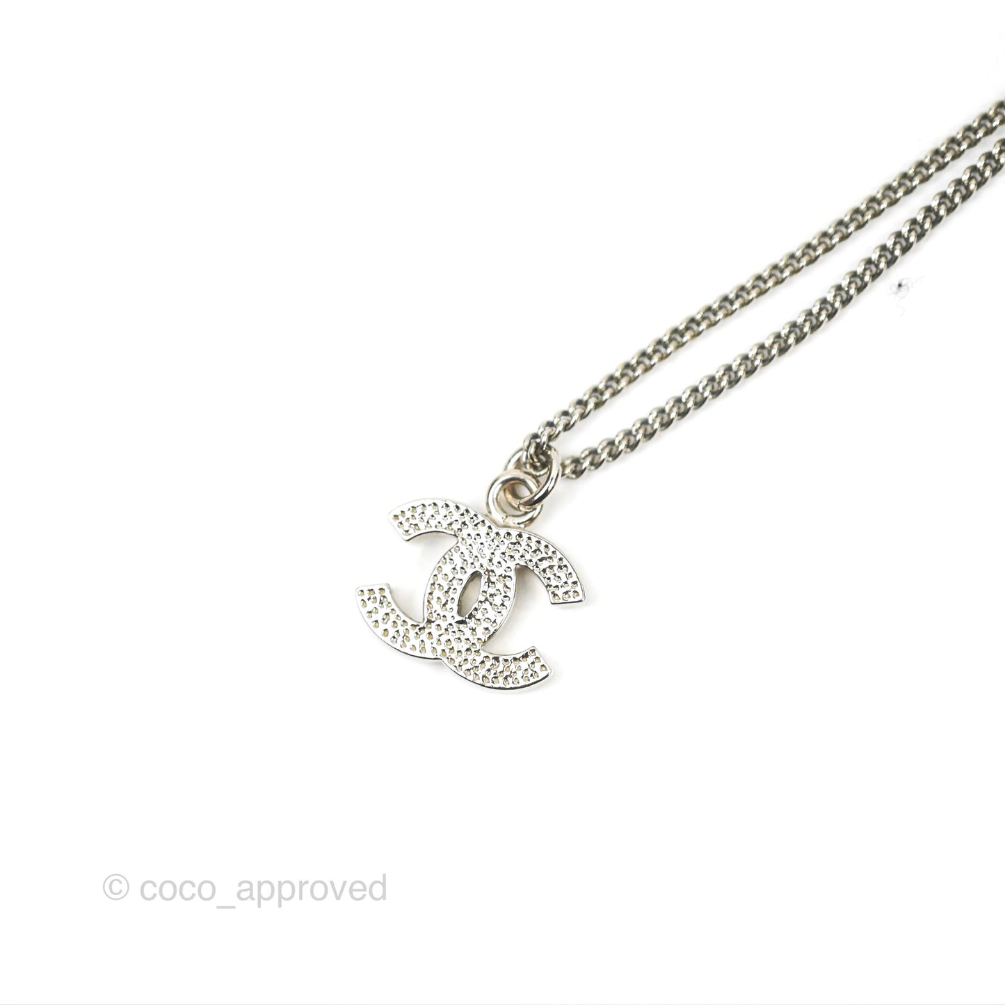 Chanel CC Pearl Necklace Silver Tone 11V