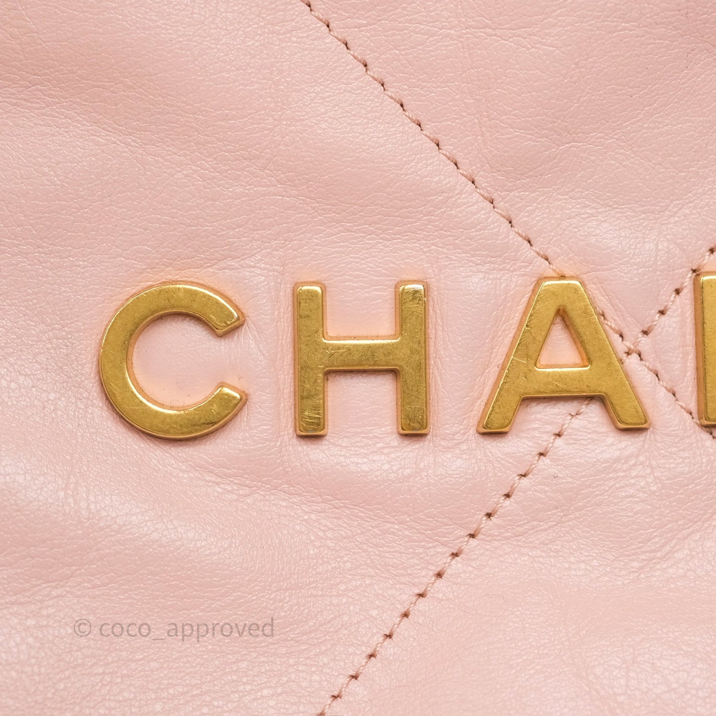 Chanel 22 Medium Pink Crumpled Calfskin Aged Gold Hardware