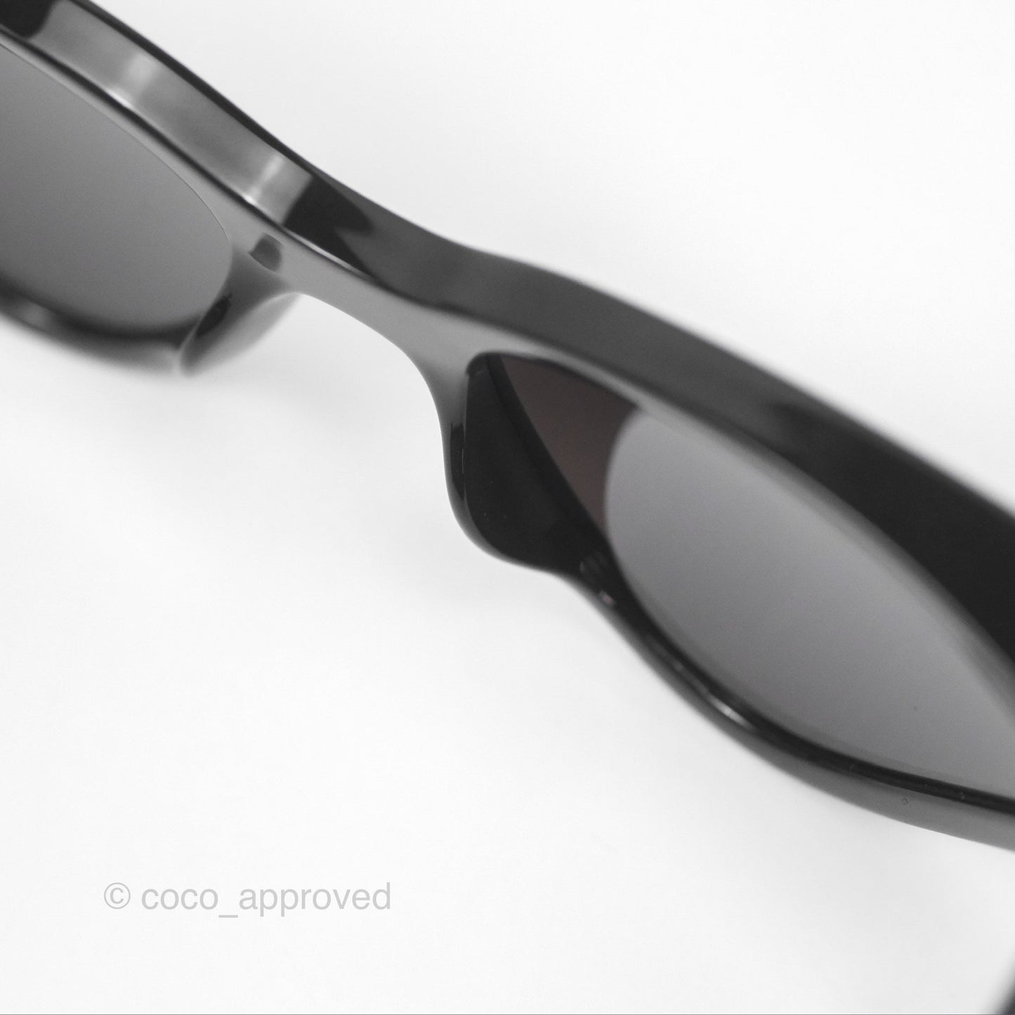 Balenciaga Rim Cat-eye Sunglasses Black