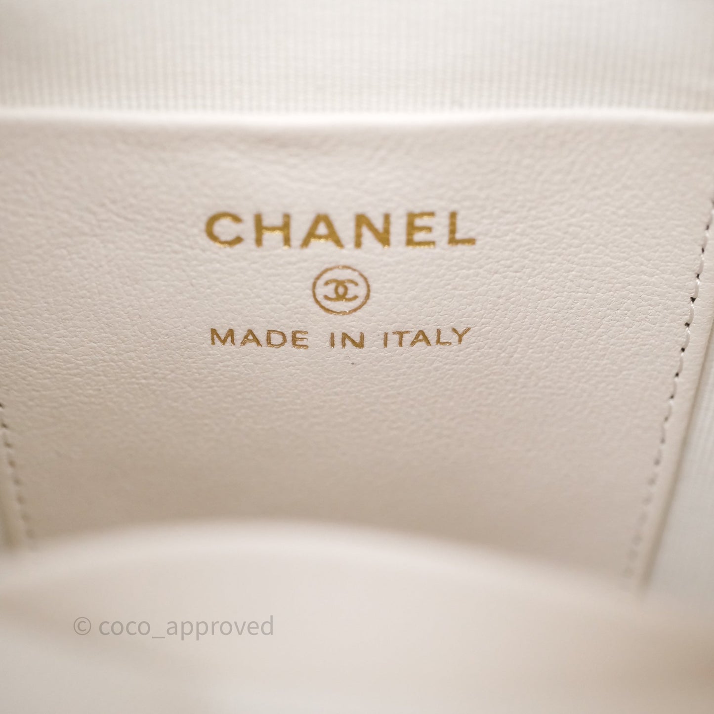 Chanel Mini Bucket Bag White Shiny Lambskin Aged Gold Hardware 25C