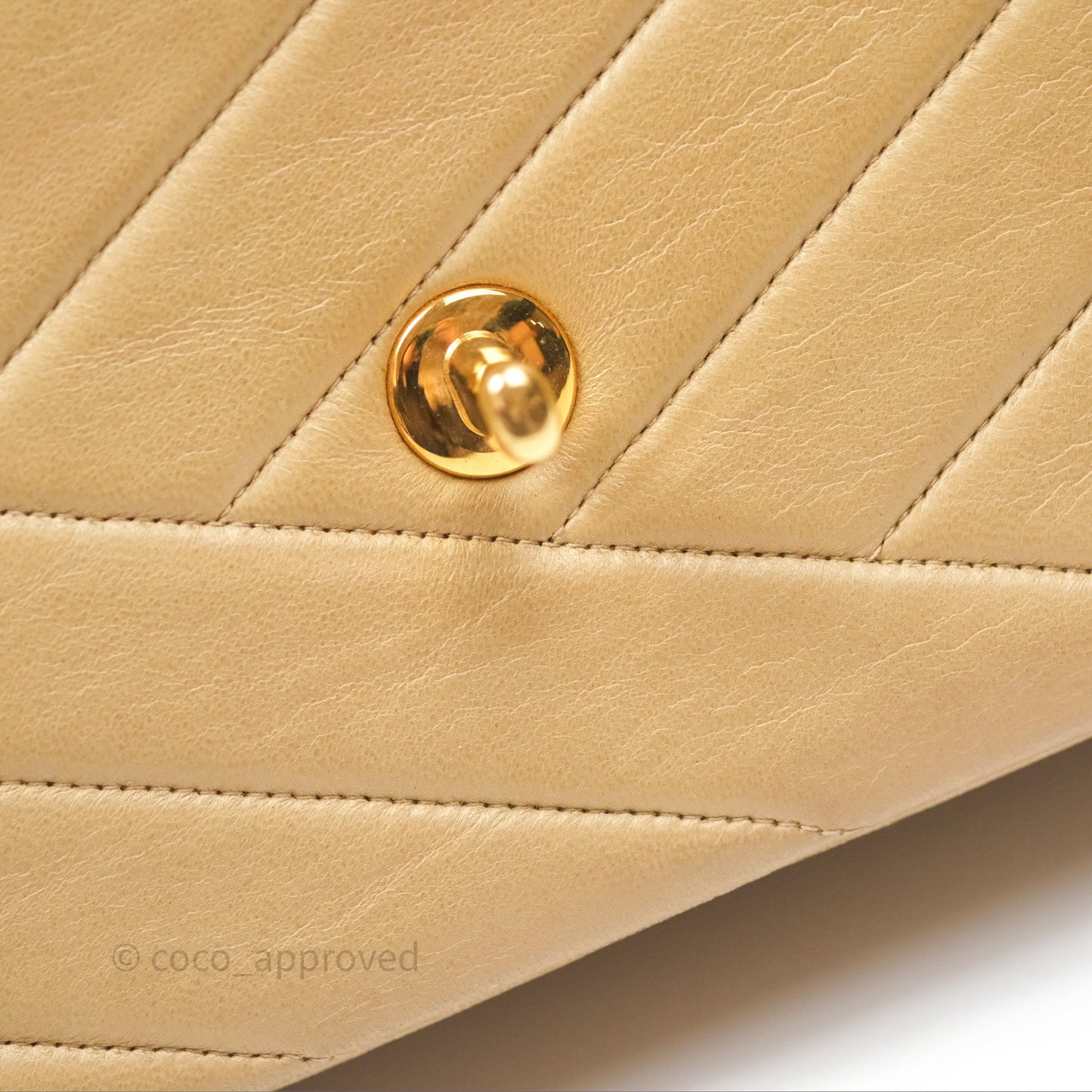 Chanel Vintage Medium Flap Chevron Beige Lambskin 24K Gold Hardware