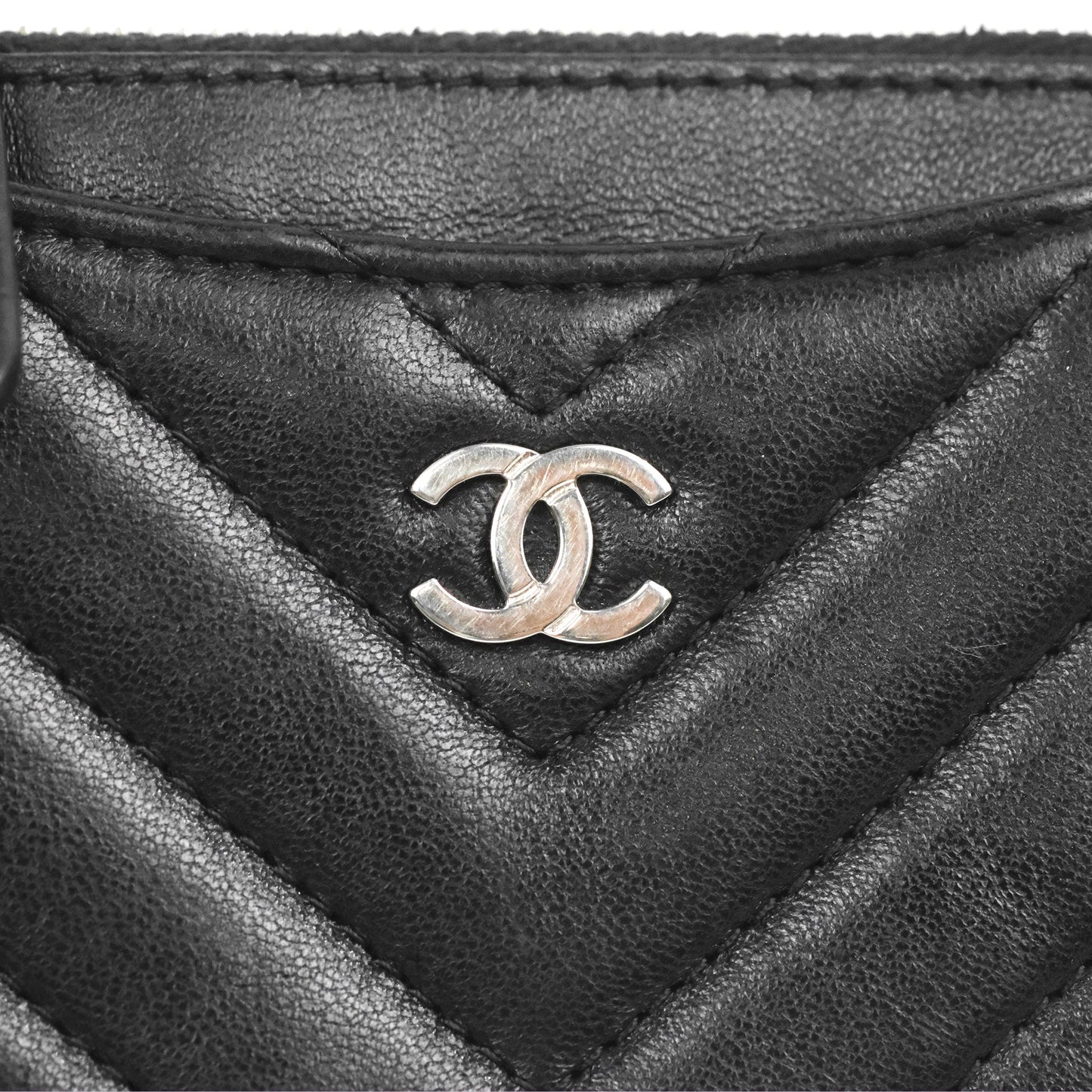 Chanel Chevron CC Zipped Card Holder Black Lambskin Silver Hardware