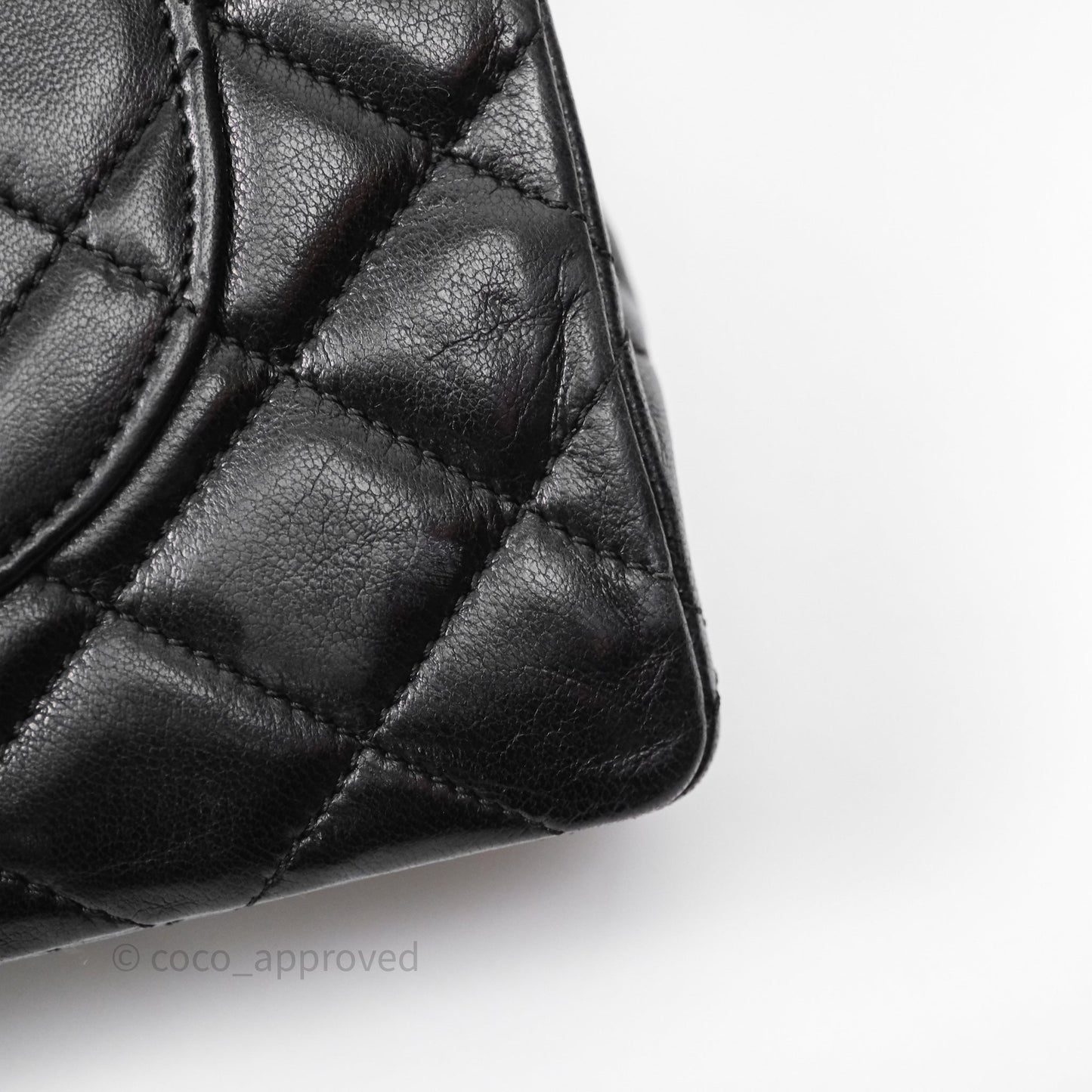 Chanel Quilted Vintage Flap Bag Lambskin Black 24K Gold Hardware