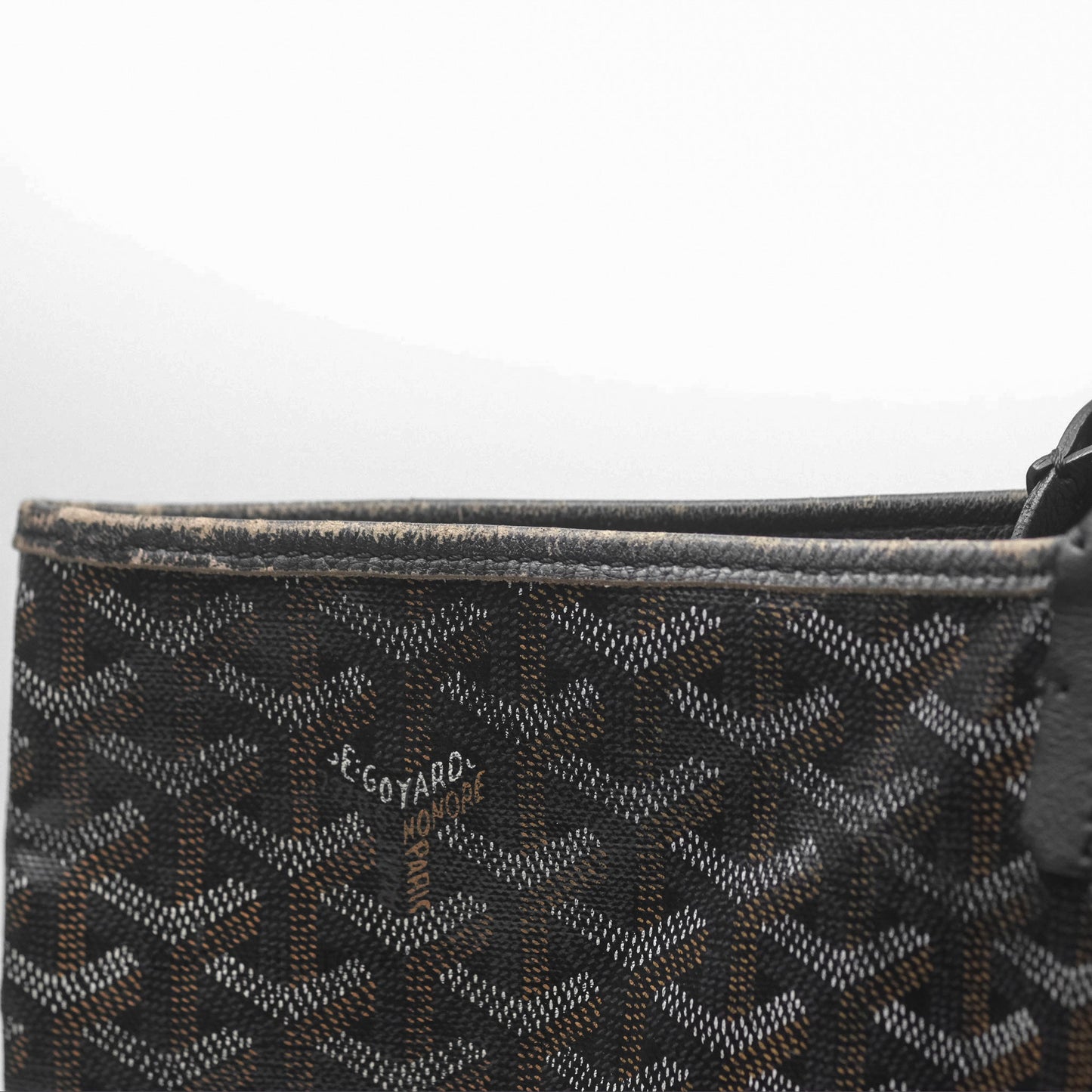 Goyard Saint Louis Black Goyardine Canvas PM⁣⁣⁣⁣⁣⁣⁣⁣⁣⁣⁣⁣⁣⁣⁣⁣