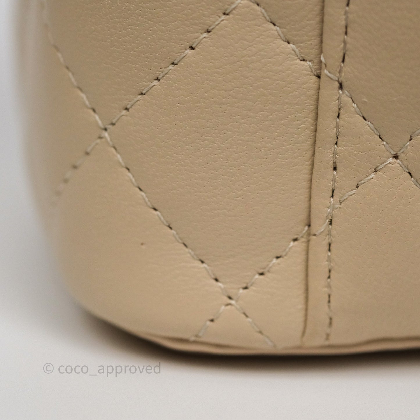 Chanel Vanity Rectangular Top Handle Ecru/Beige Lambskin Gold Hardware 23P