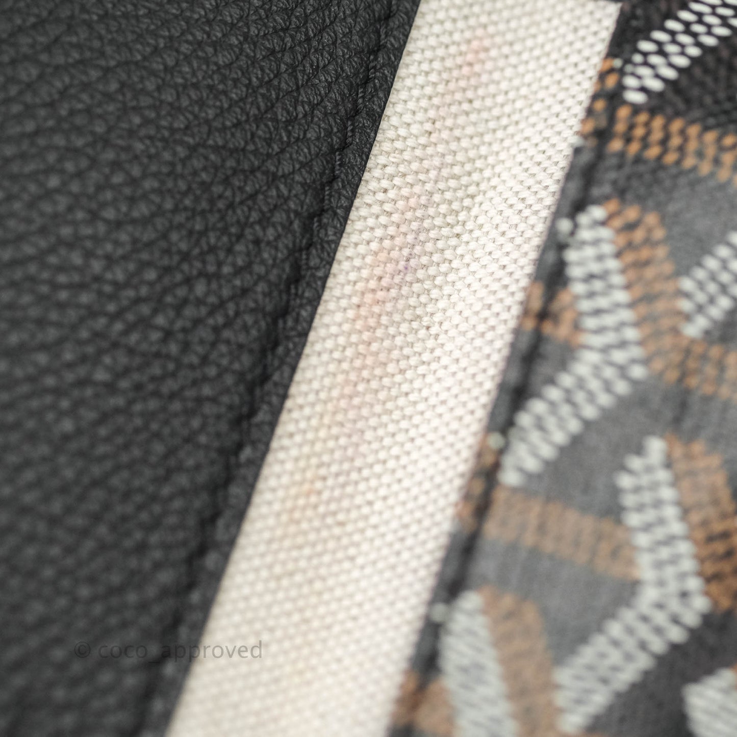 Goyard Saint Louis Black PM⁣⁣⁣⁣⁣⁣⁣⁣⁣⁣⁣⁣⁣⁣⁣⁣⁣⁣⁣⁣