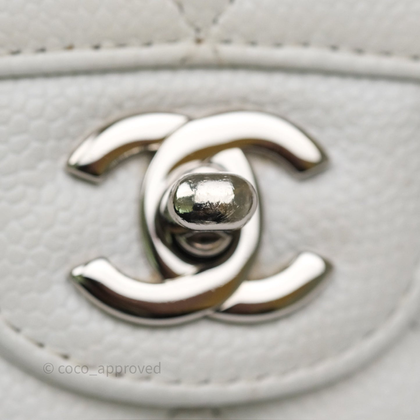 Chanel M/L Medium Classic Flap Quilted White Caviar Silver Hardware