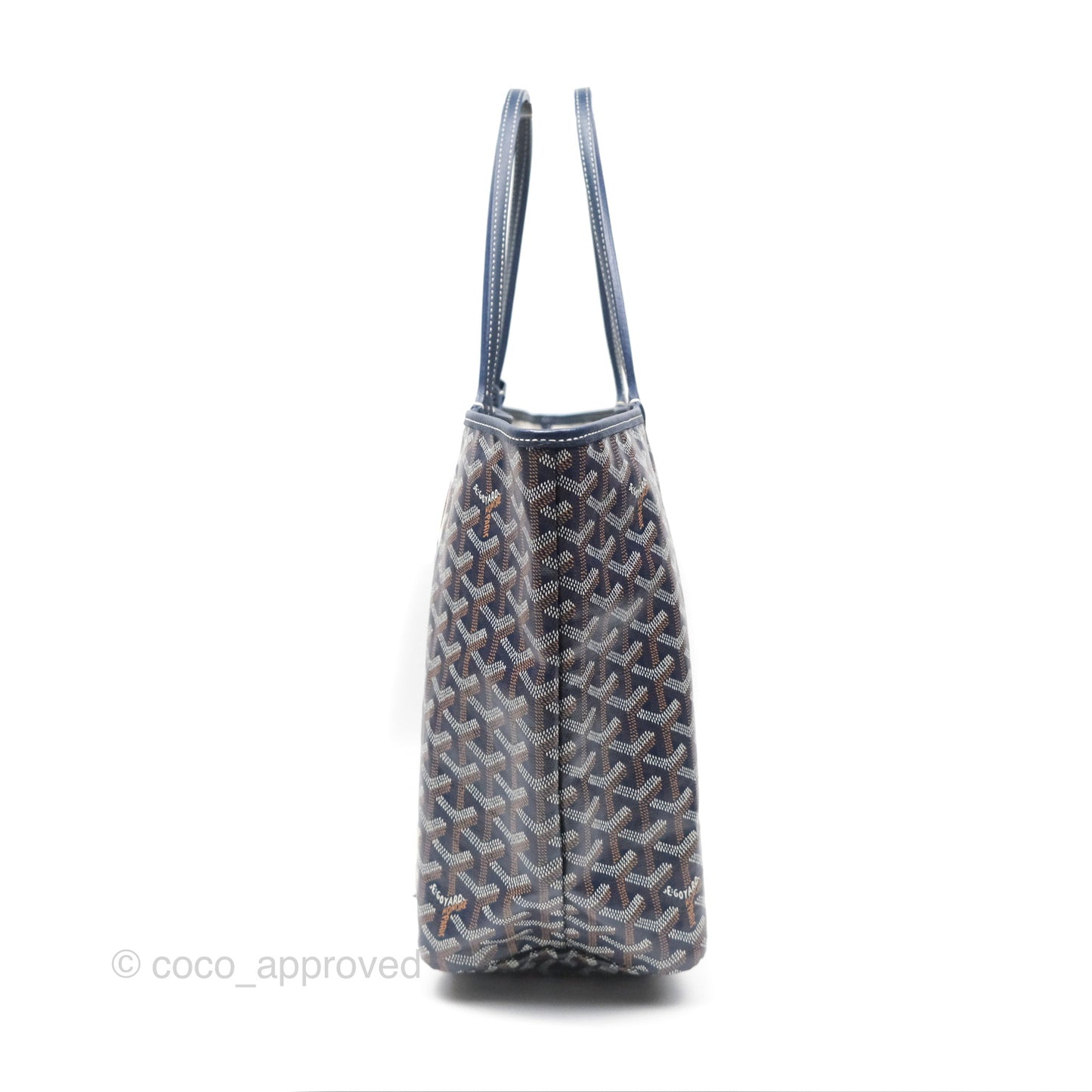 Goyard St Louis Tote PM ⁣⁣⁣⁣⁣⁣⁣⁣⁣⁣⁣⁣⁣⁣⁣⁣⁣⁣⁣⁣Navy
