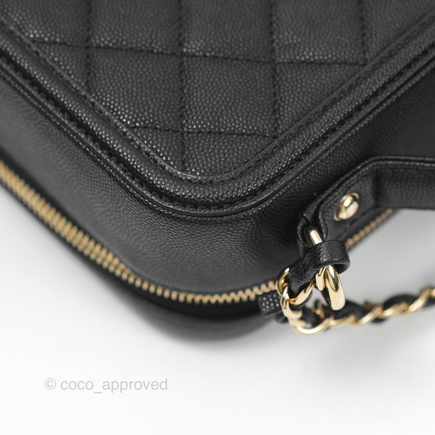 Chanel Quilted Medium CC Filigree Vanity Case Black Caviar Gold Hardware