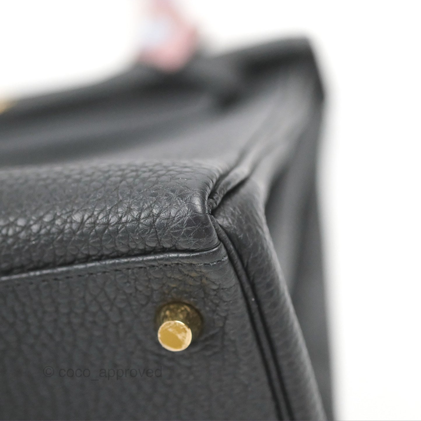 Hermès Retourne Kelly 28 Black Togo Gold Hardware