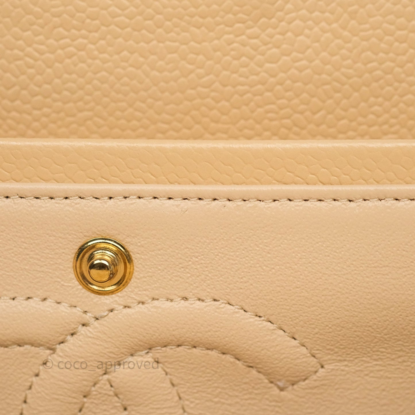 Chanel M/L Medium Classic Flap Quilted Beige Caviar Gold Hardware