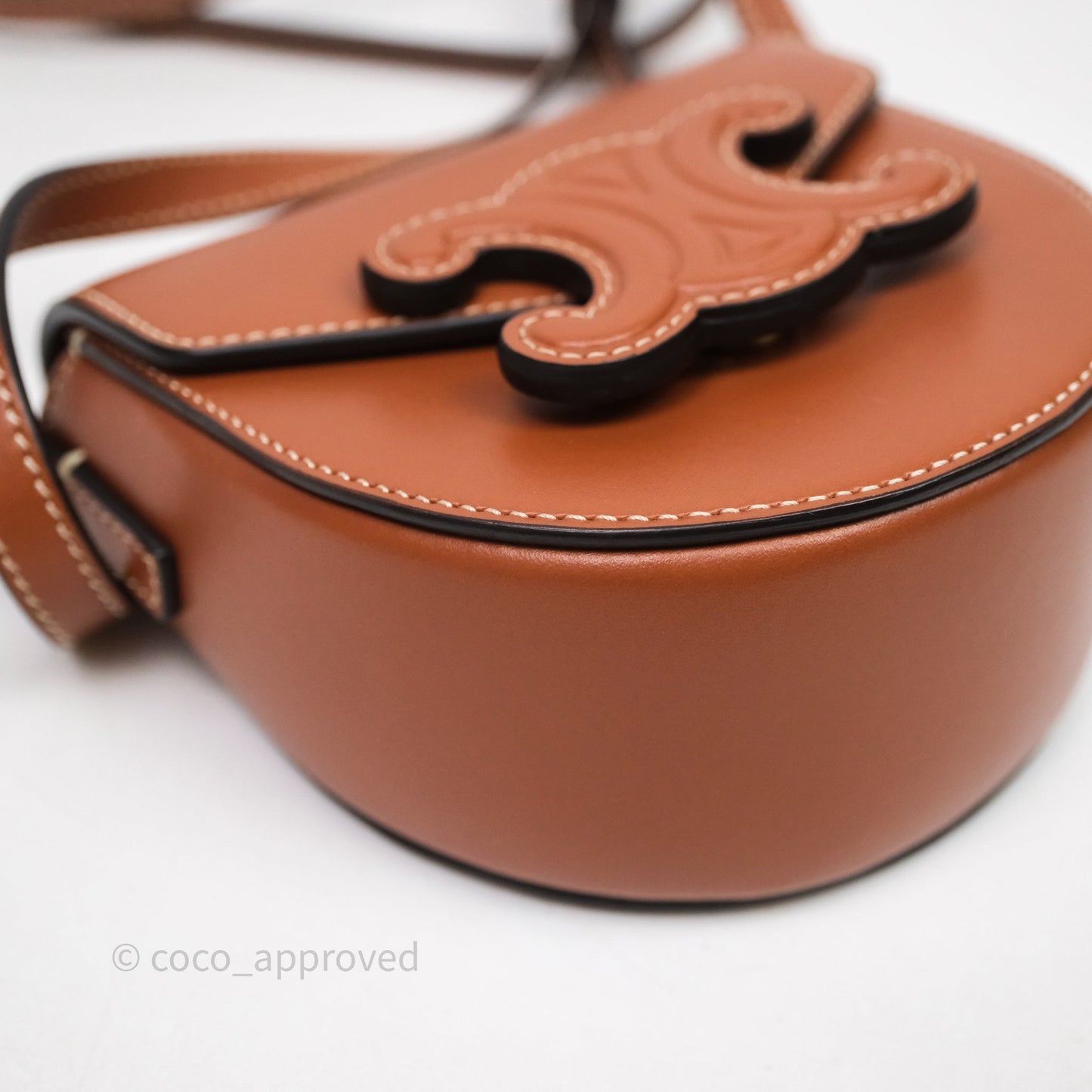 Celine Mini Besace Cuir Triomphe Tan Smooth Calfskin