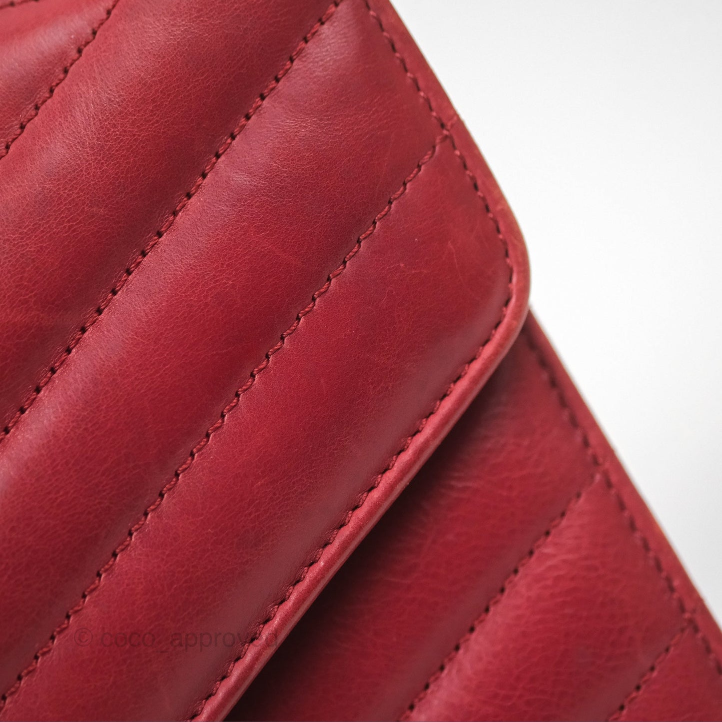 Chanel Chevron Shoulder Bag Red Calfskin Aged Gold Hardware