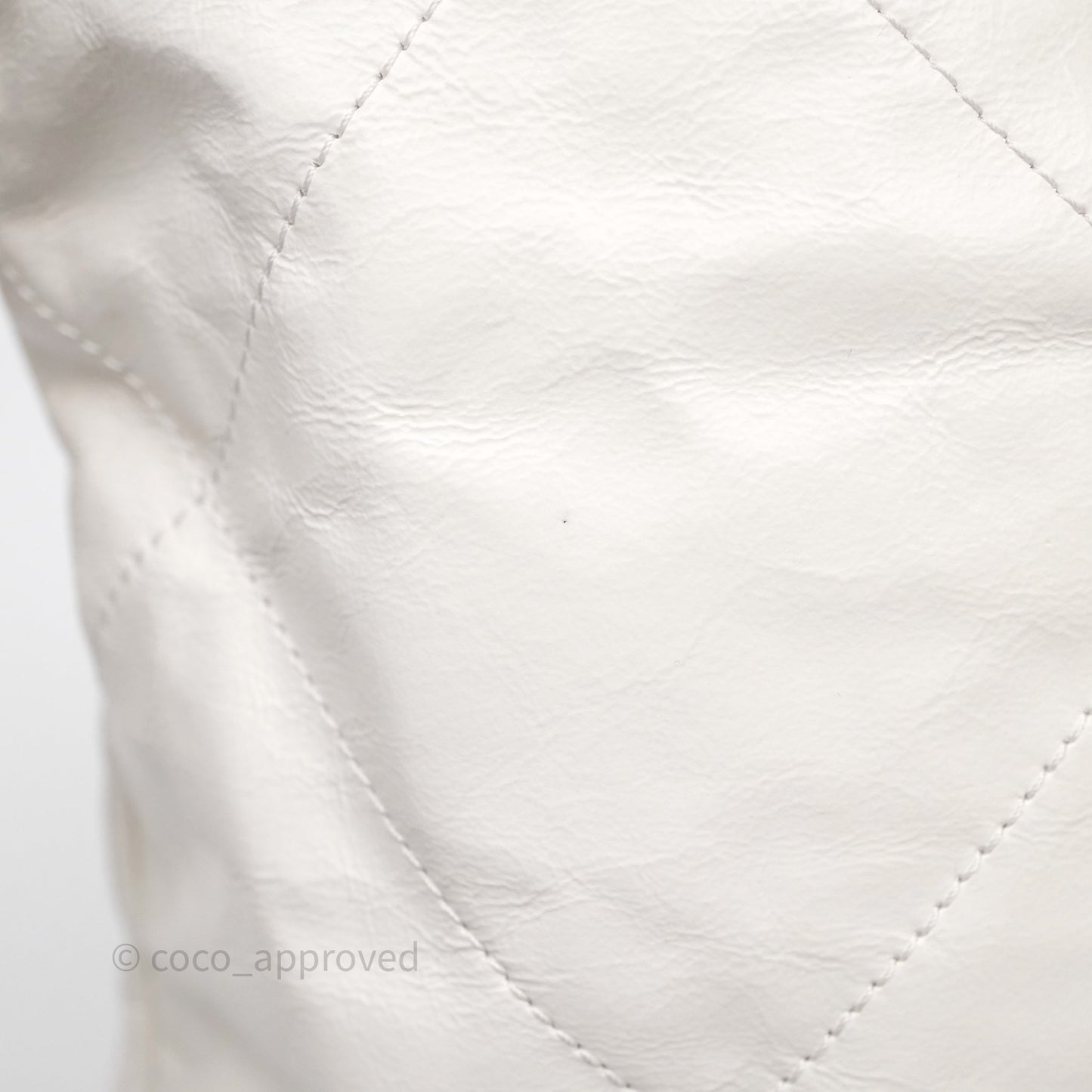 Chanel 22 Small White Shiny Crumpled Calfskin Aged Gold Hardware