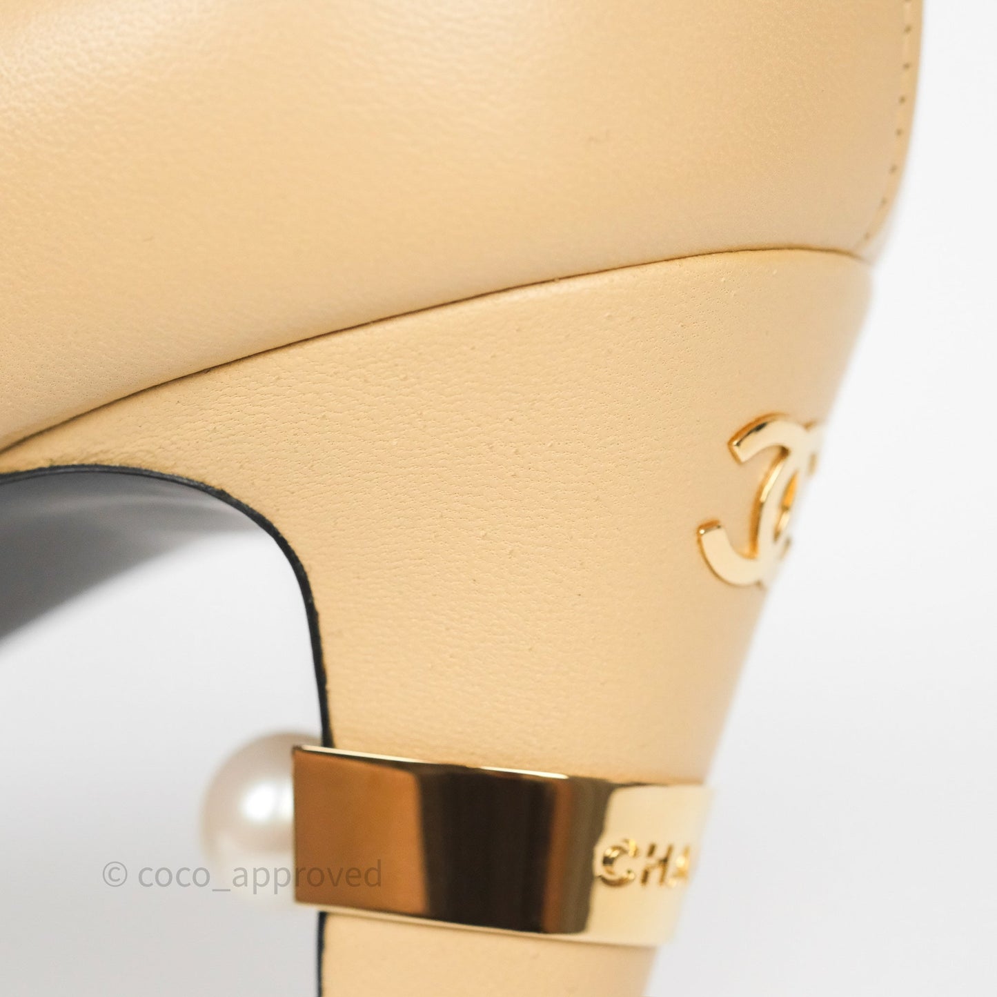 Chanel Beige Toe Pointed Black Pump Heels With Pearl Size 36.5C