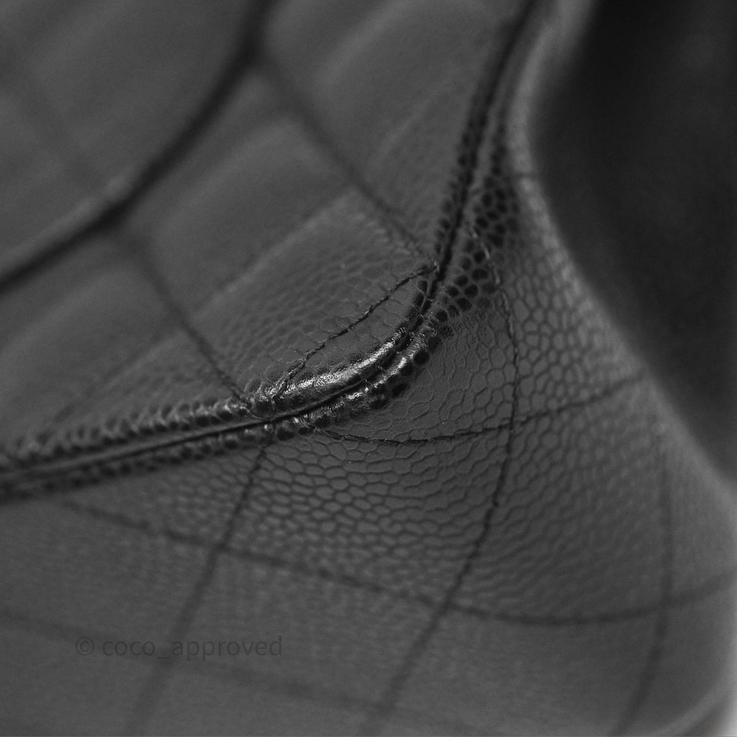 Chanel Classic M/L Medium Flap Quilted Black Caviar Gold Hardware