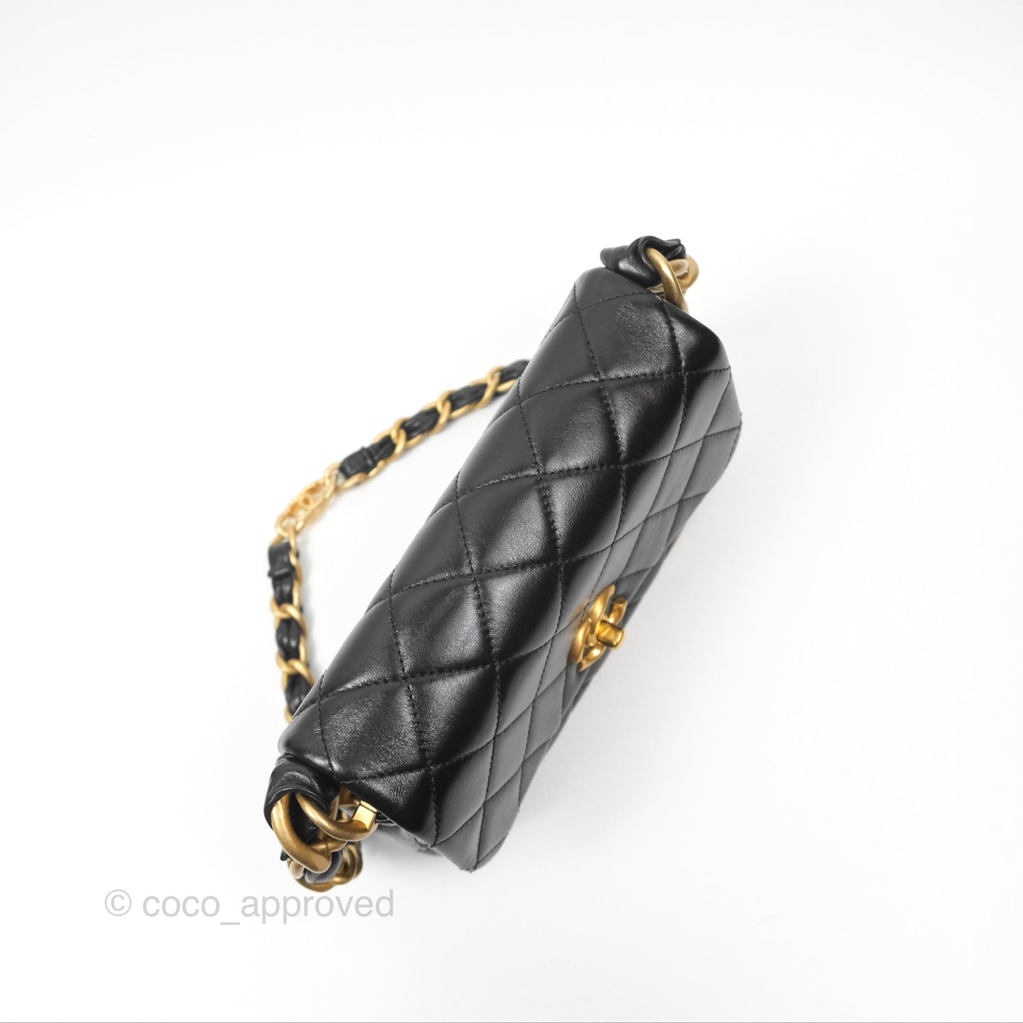 Chanel CC Chain Shoulder Bag Black Shiny Aged Calfskin