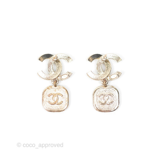 Chanel CC Pearl Black Resin Drop Earrings Gold Tone 21A