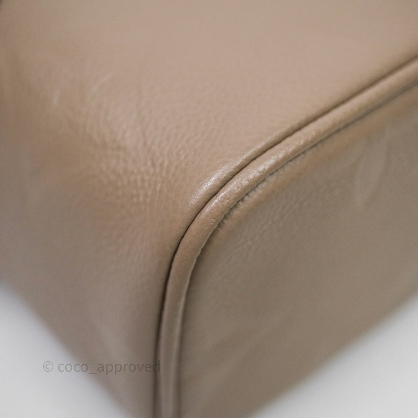 Louis Vuitton Monogram Empreinte Tourterelle Vanity PM Beige Gold Hardware