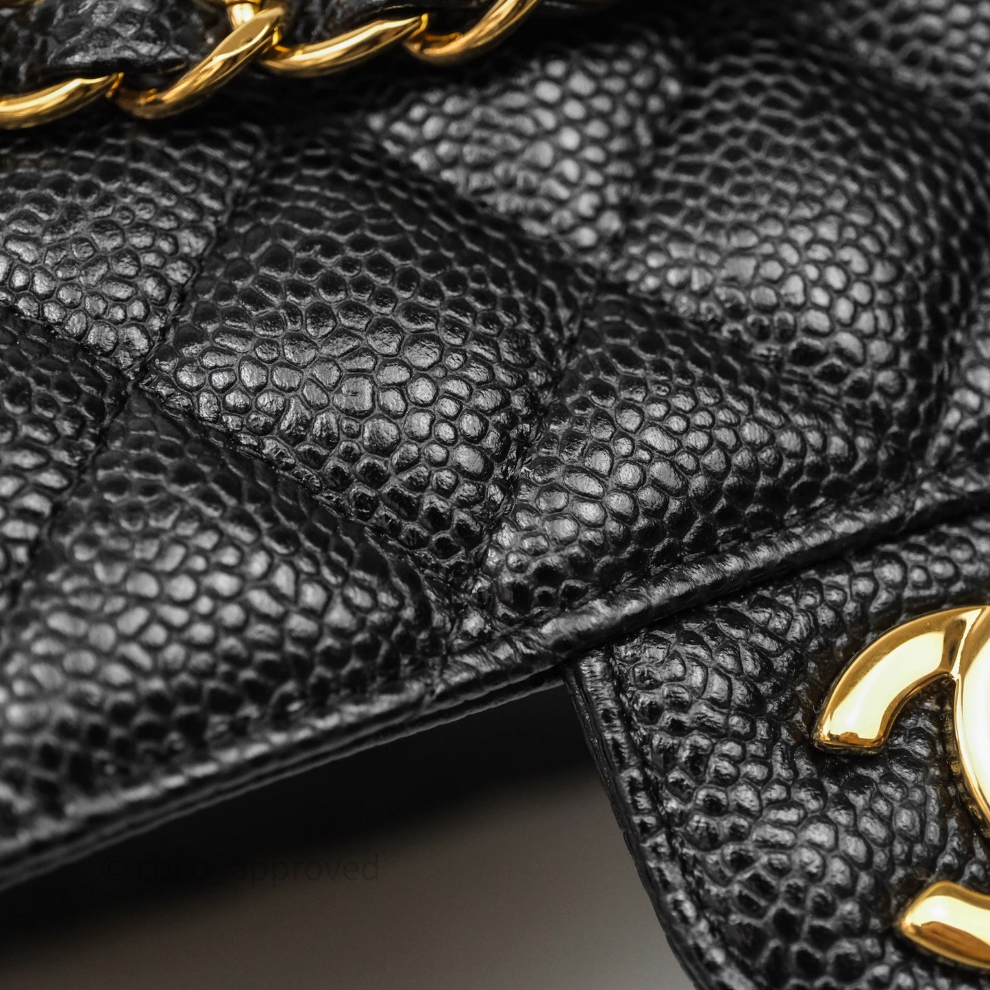 Chanel Classic M/L Medium Flap Quilted Black Caviar Gold Hardware