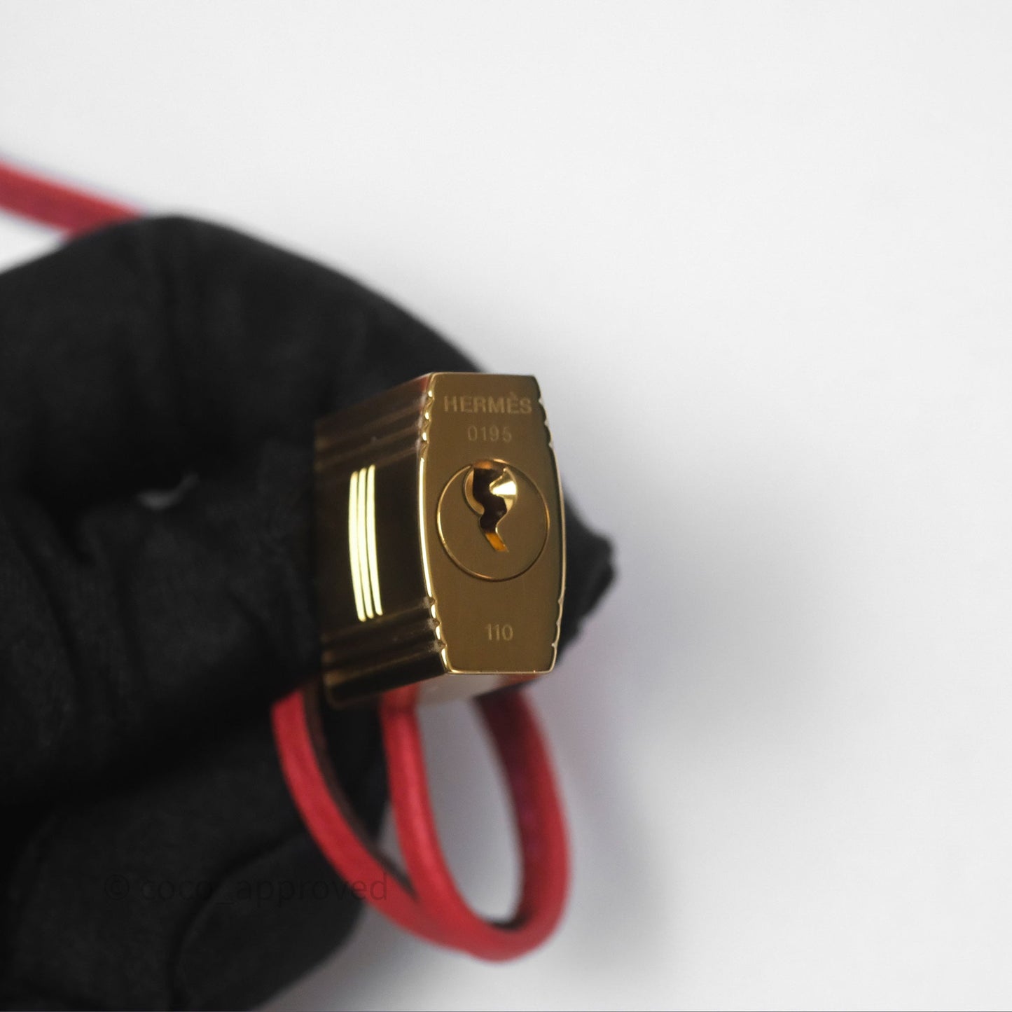 Hermès Kelly 28 Retourne Geranium D5 Togo Gold Hardware