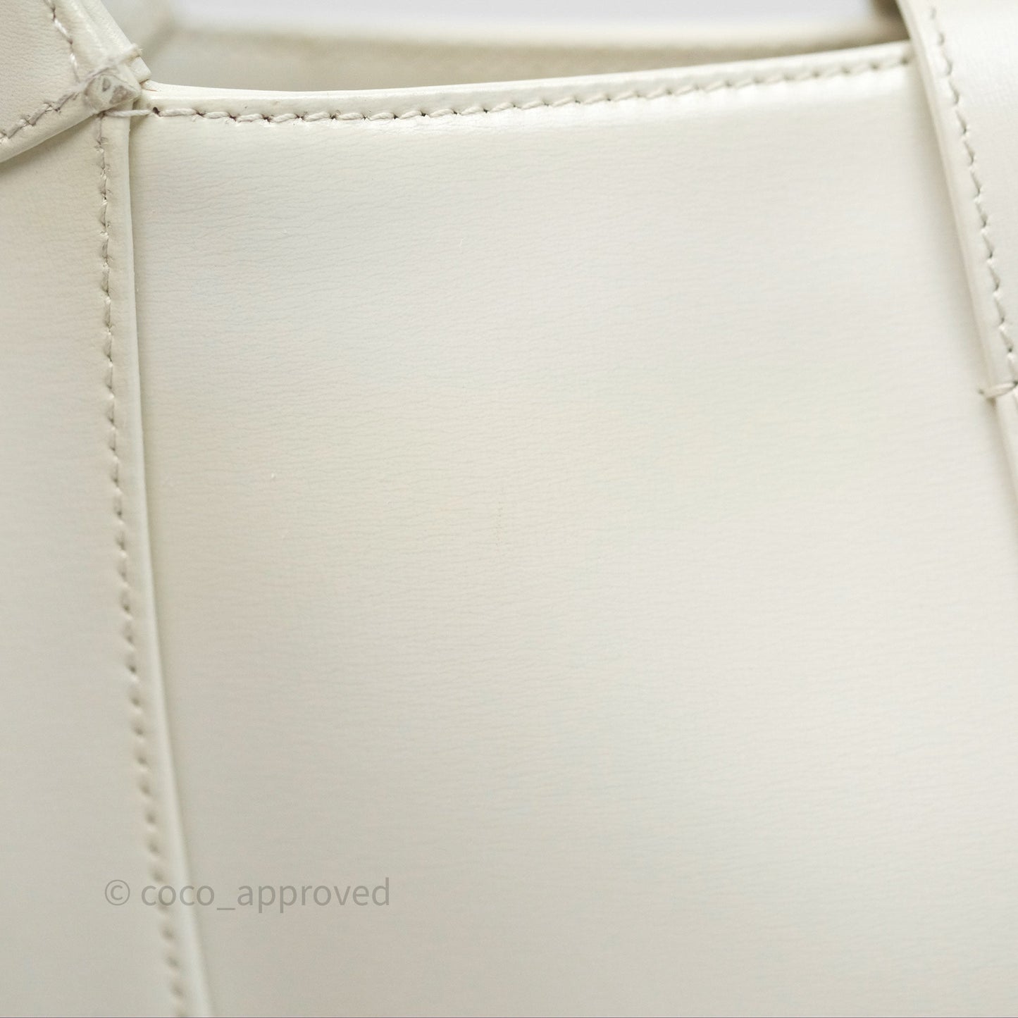 Gucci Jackie 1961 White Small Shoulder Bag Gold Hardware