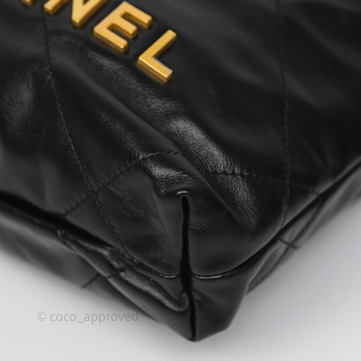 Chanel 22 Mini Bag Black Crumpled Calfskin Aged Gold Hardware