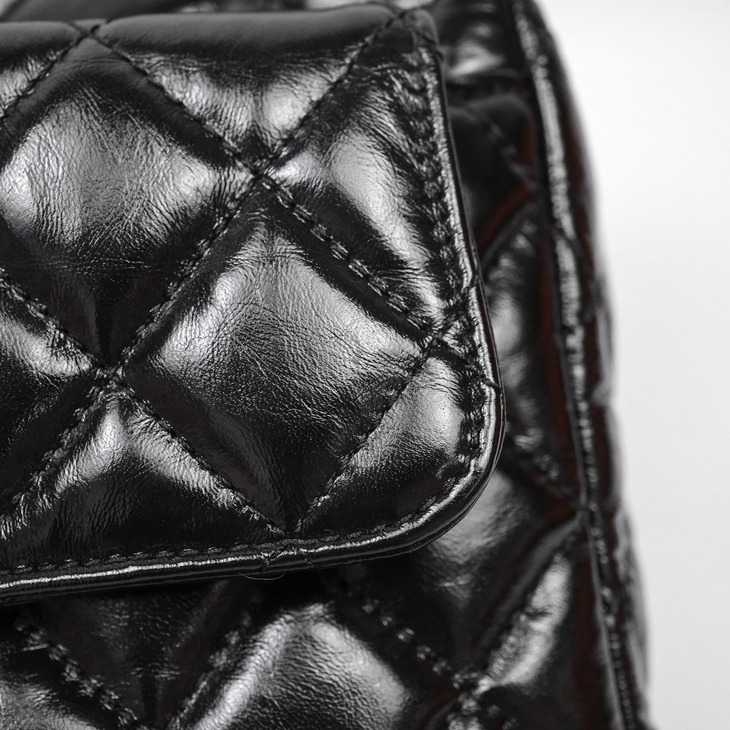 Chanel Medium Quilted Wavy CC Hobo Black Shiny Crumpled Calfskin Aged Gold Hardware