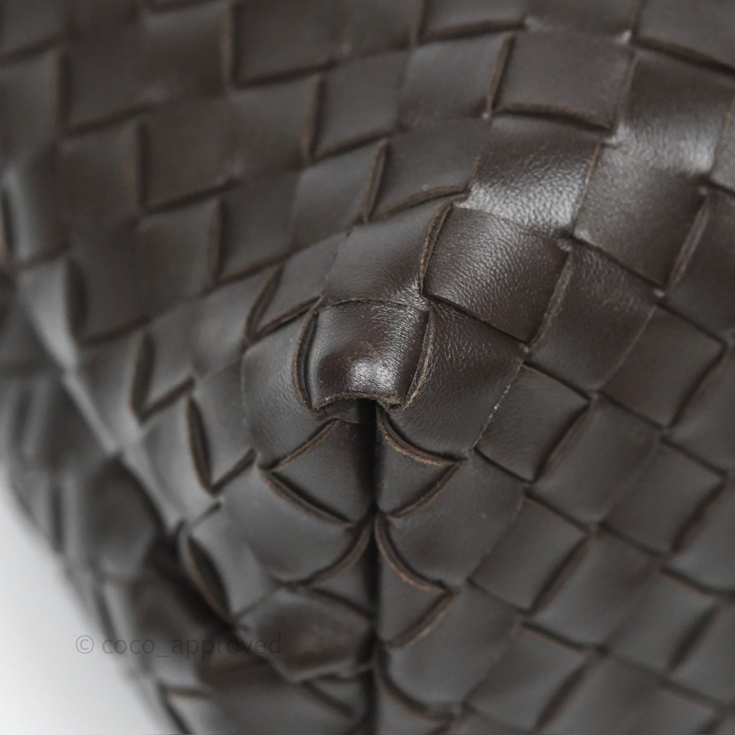 Bottega Veneta Medium Andiamo Bag Fondant Brown Intrecciato Lambskin