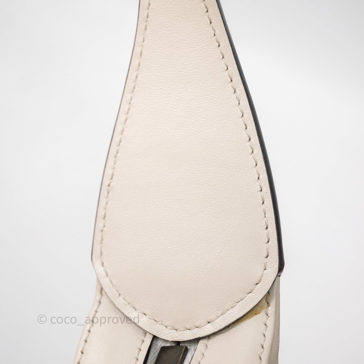 Gucci GG Marmont Half Moon-shaped Hobo Bag White