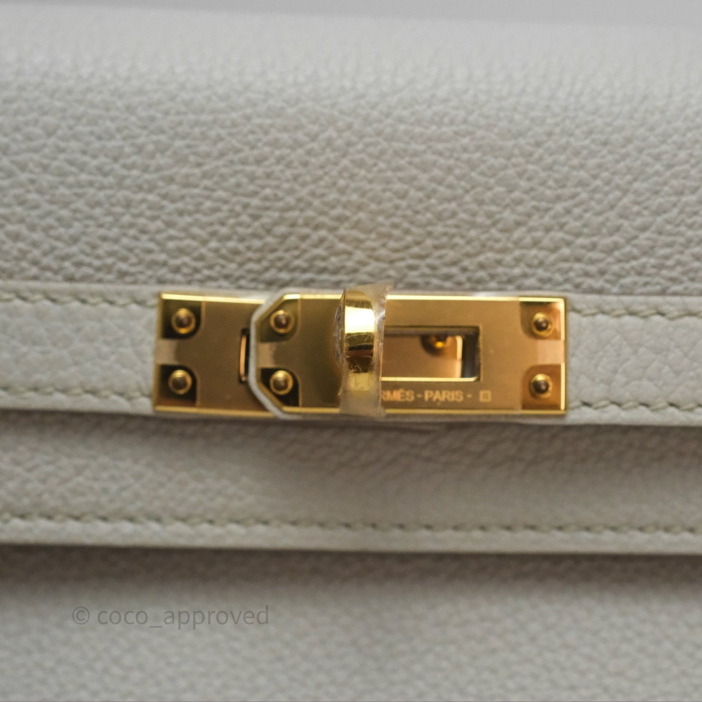 Hermès Retourne Kelly 25 Beton 8L Togo Gold Hardware