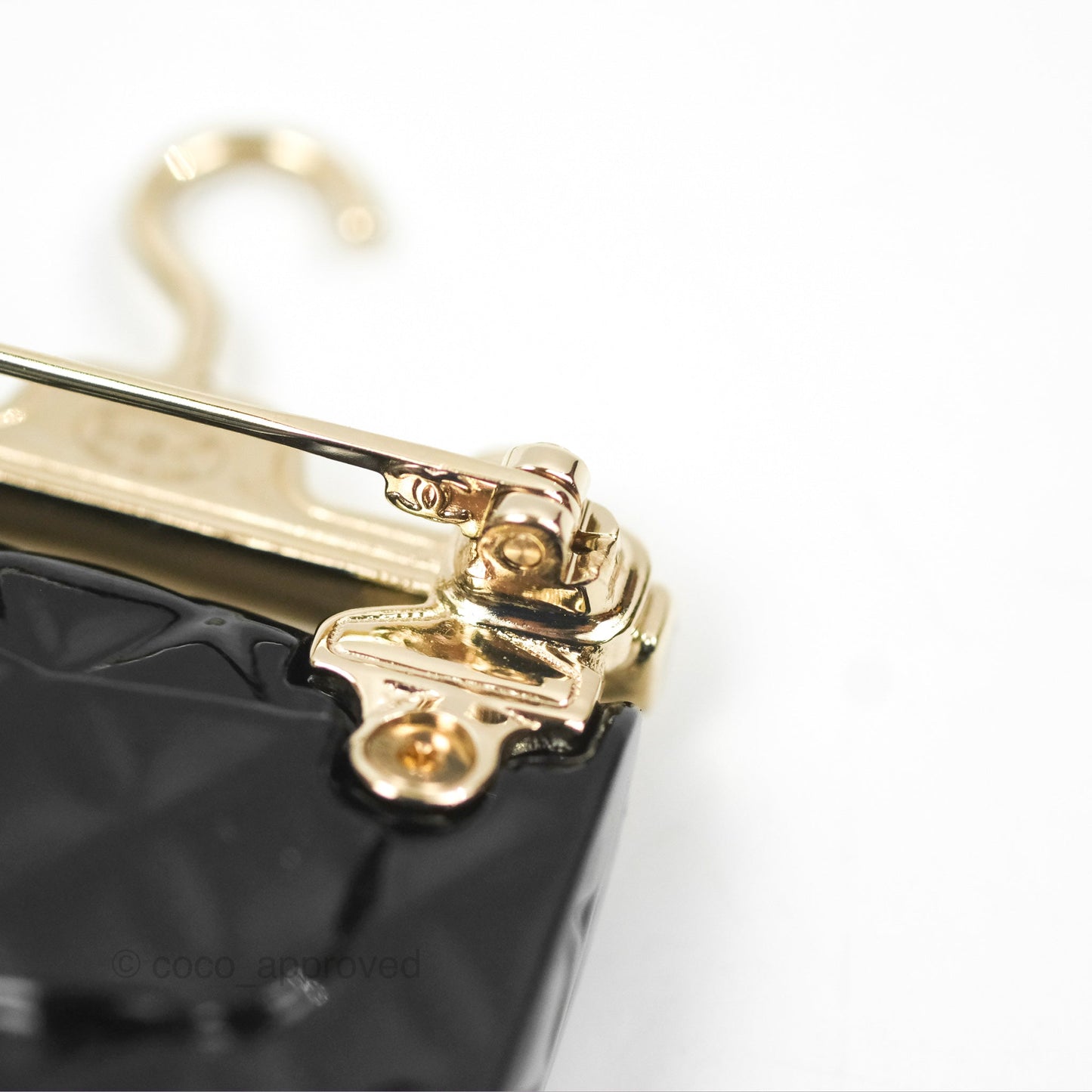 Chanel Hanger Black Flap Bag Brooch Gold Tone 23C