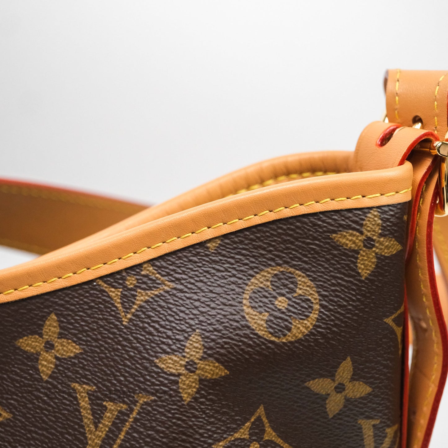 Louis Vuitton Carry All PM Shoulder Bag Monogram Canvas