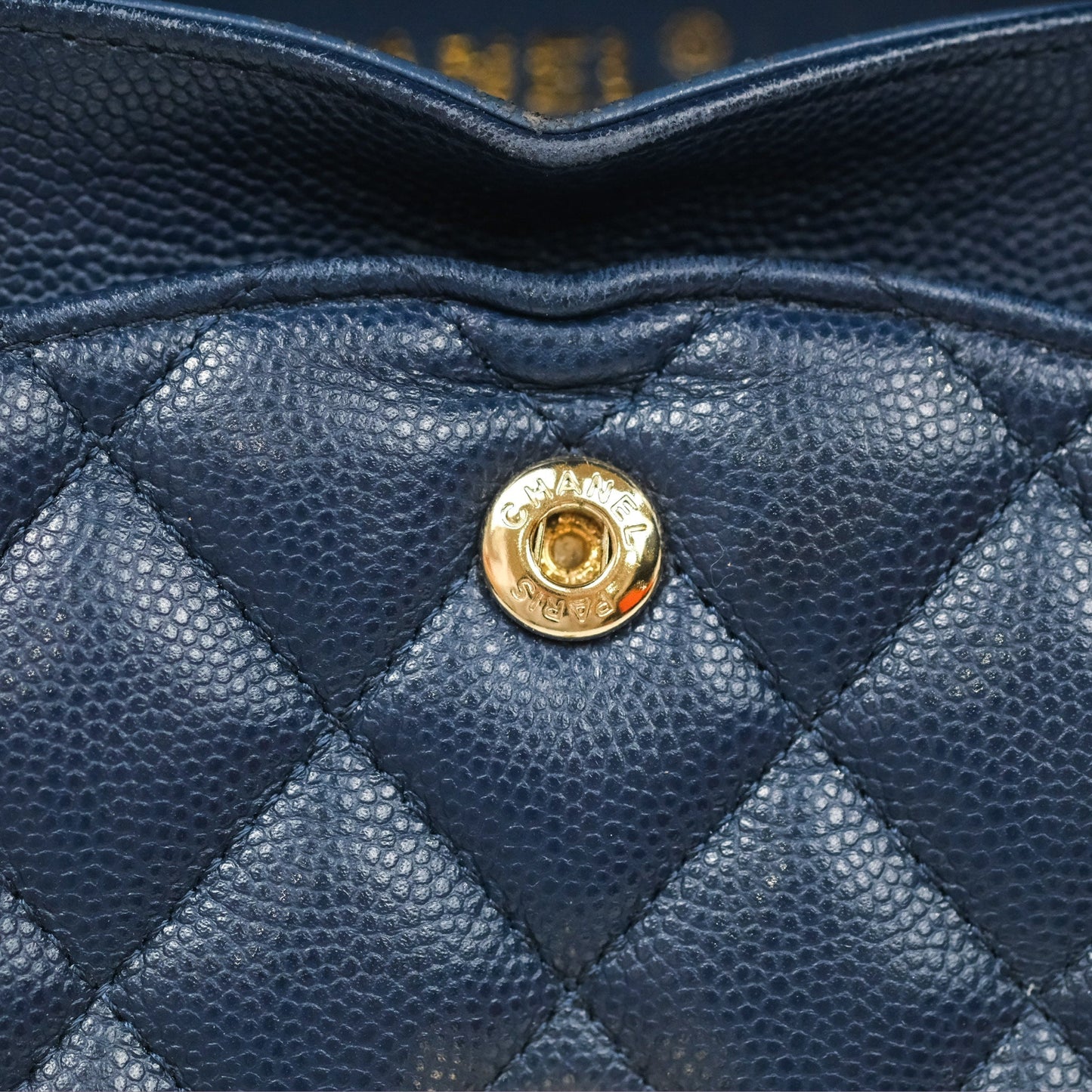 Chanel M/L Medium Classic Flap Quilted Navy Caviar Gold Hardware