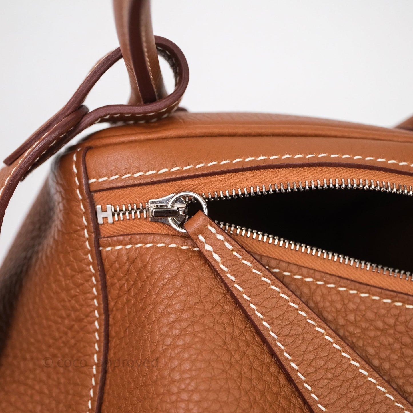 Hermès Lindy 26 Gold Clemence Palladium Hardware
