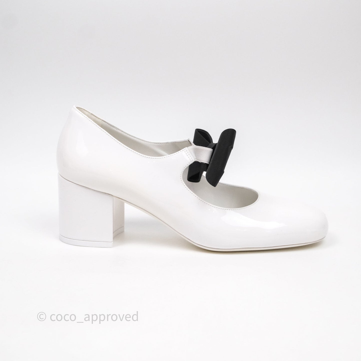 Chanel CC Ribbon Mary Jane Block Heels White Patent Size 39