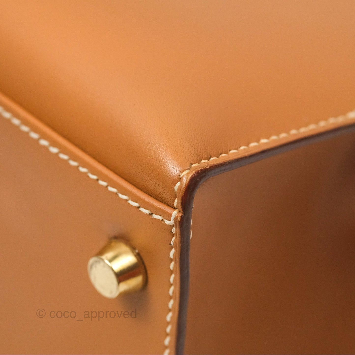 Hermès Vintage Kelly 28 Sellier Gold Calf Gold Hardware